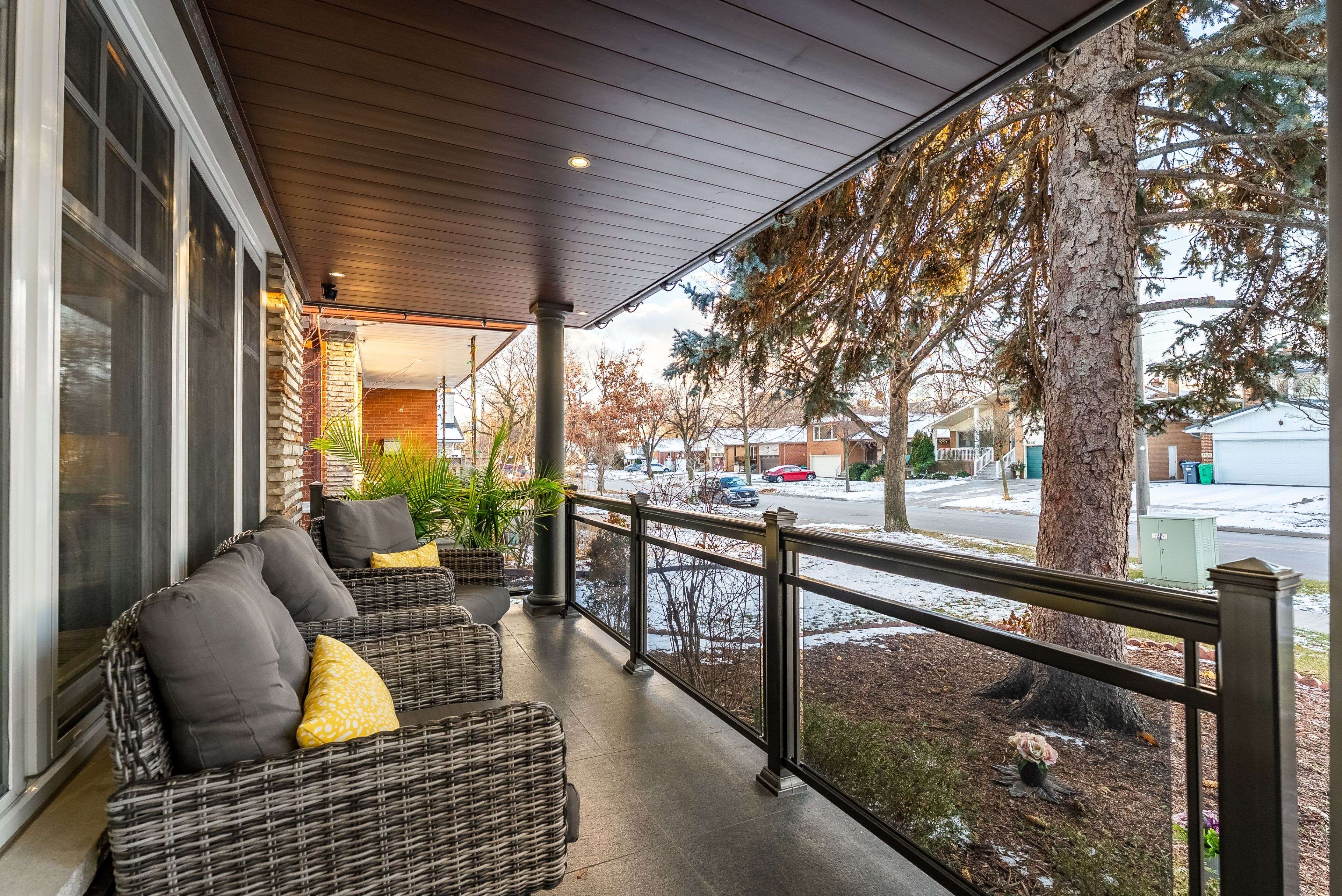 Mississauga, ON L4X 2P3,3477 Bridgewood DR