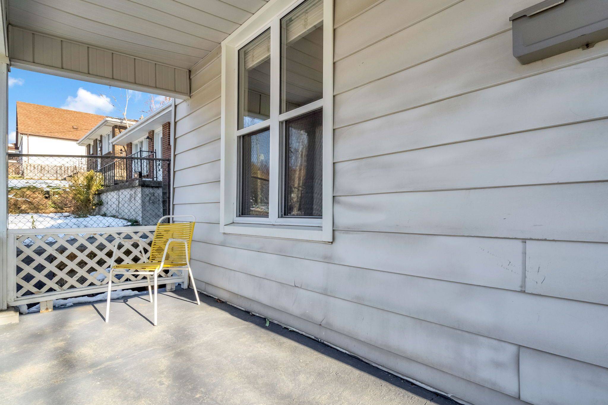 London East, ON N5Y 1V5,616 Glasgow ST