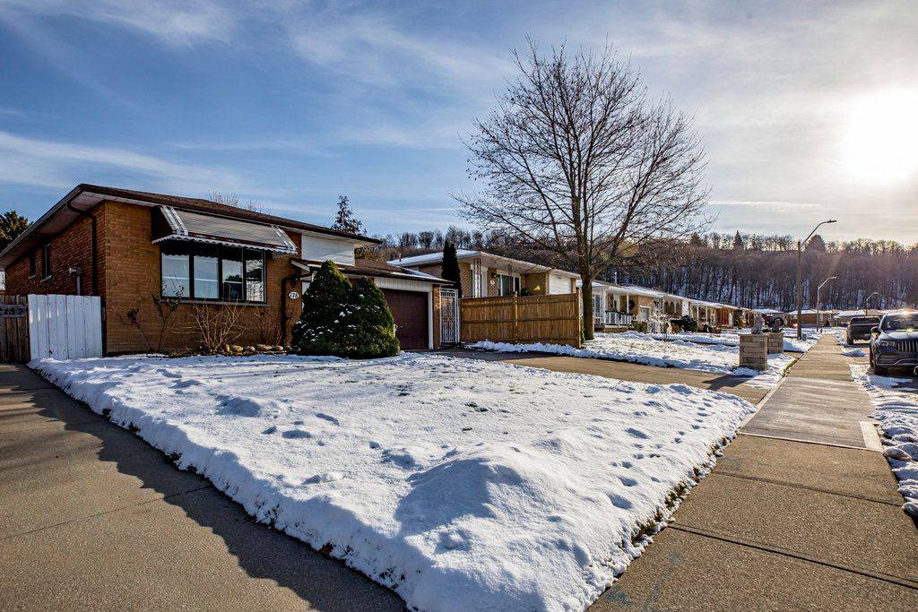 Hamilton, ON L8K 6G3,178 Marcella CRES