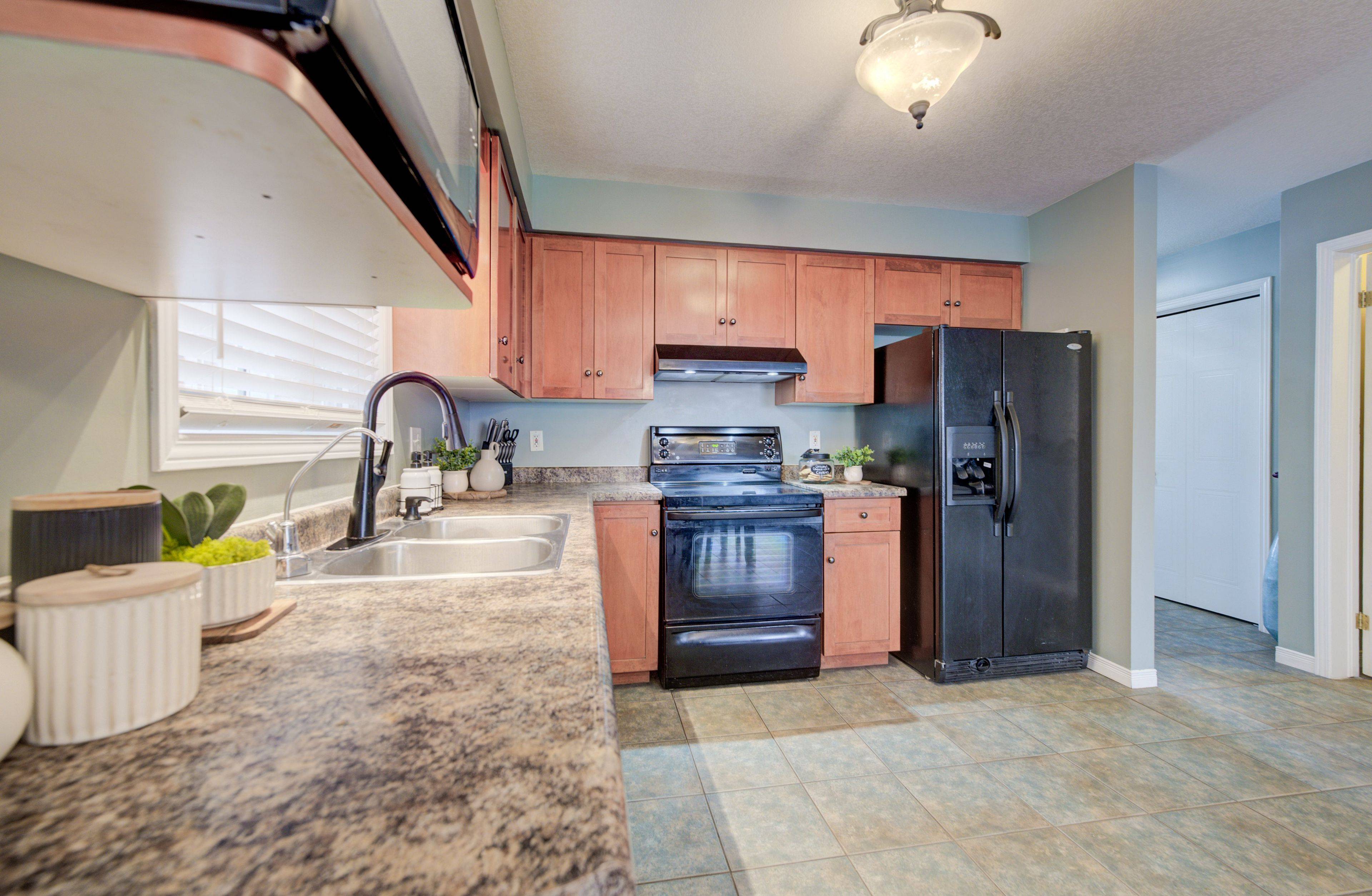 Cambridge, ON N1T 2C4,29 Chester DR