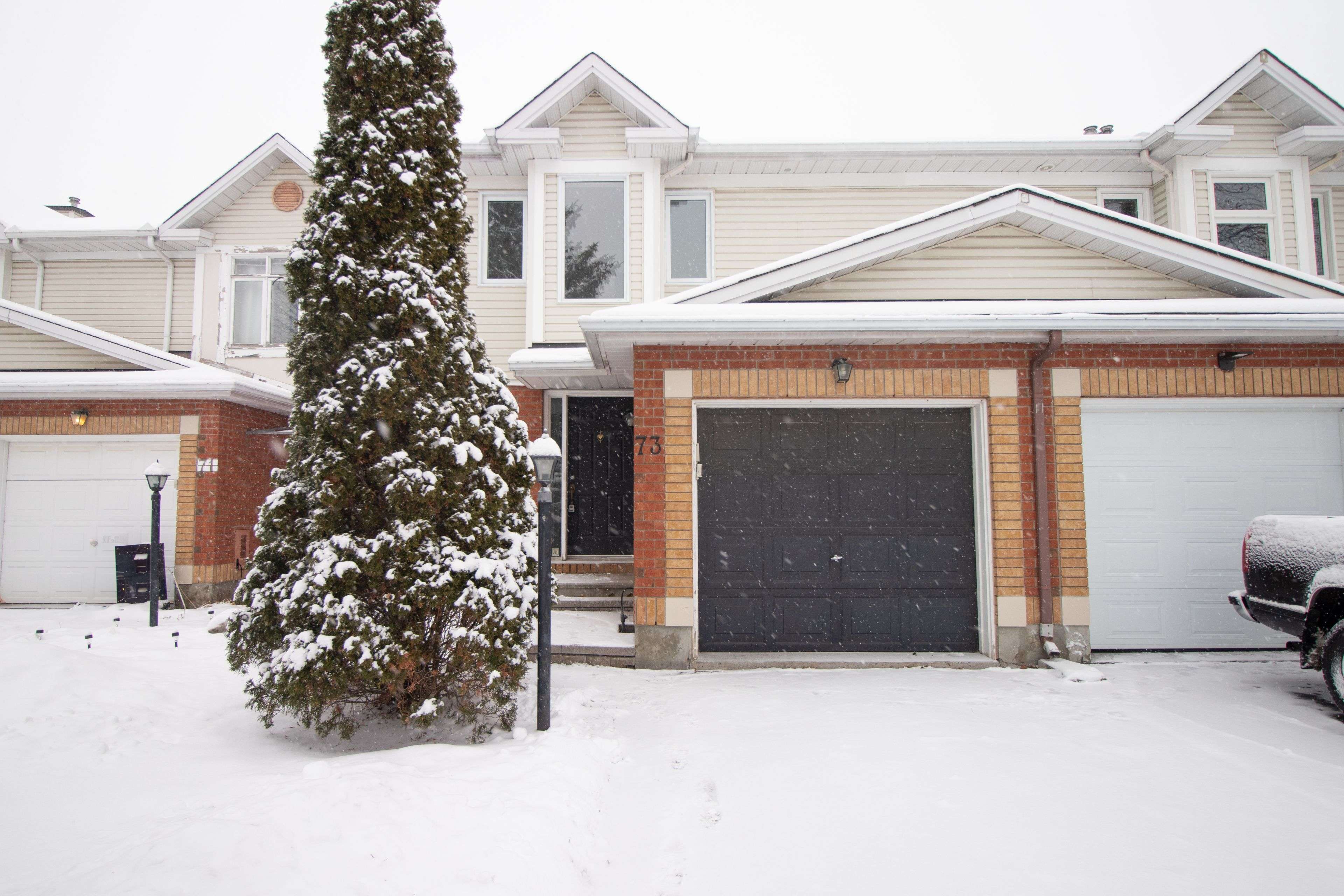 Barrhaven, ON K2J 4K6,73 Longshire CIR
