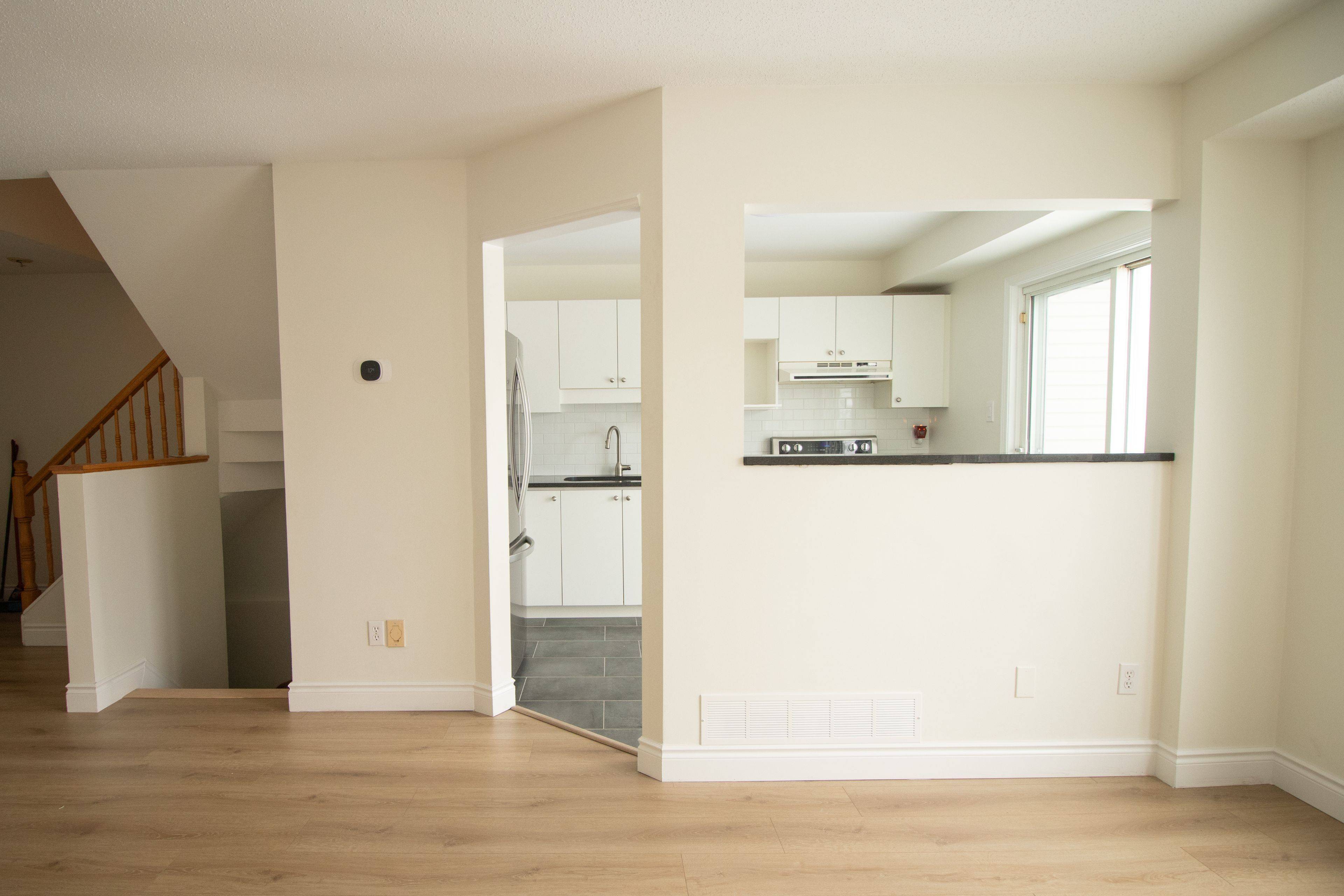 Barrhaven, ON K2J 4K6,73 Longshire CIR