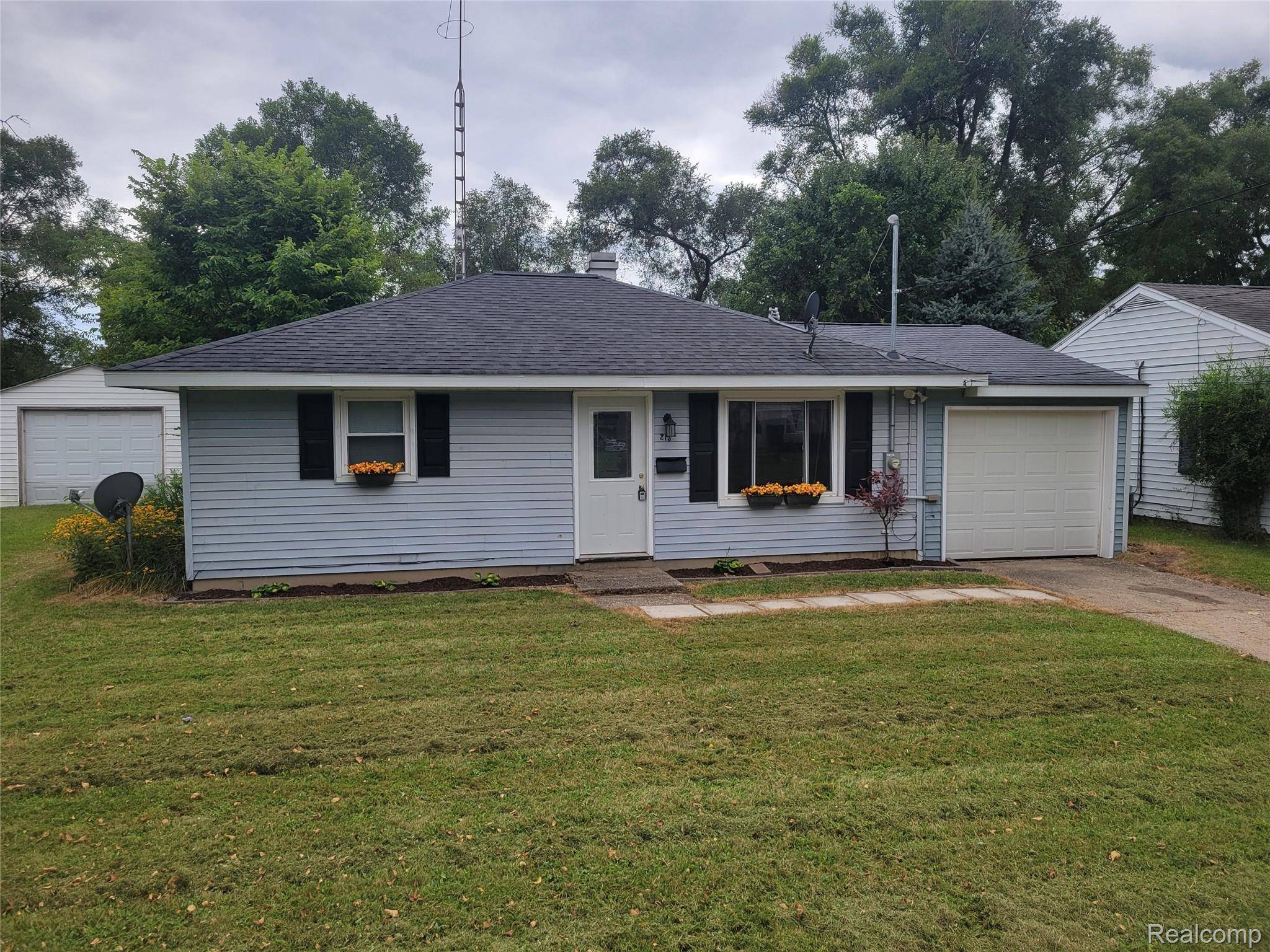 Battle Creek, MI 49037,213 Broadway BLVD