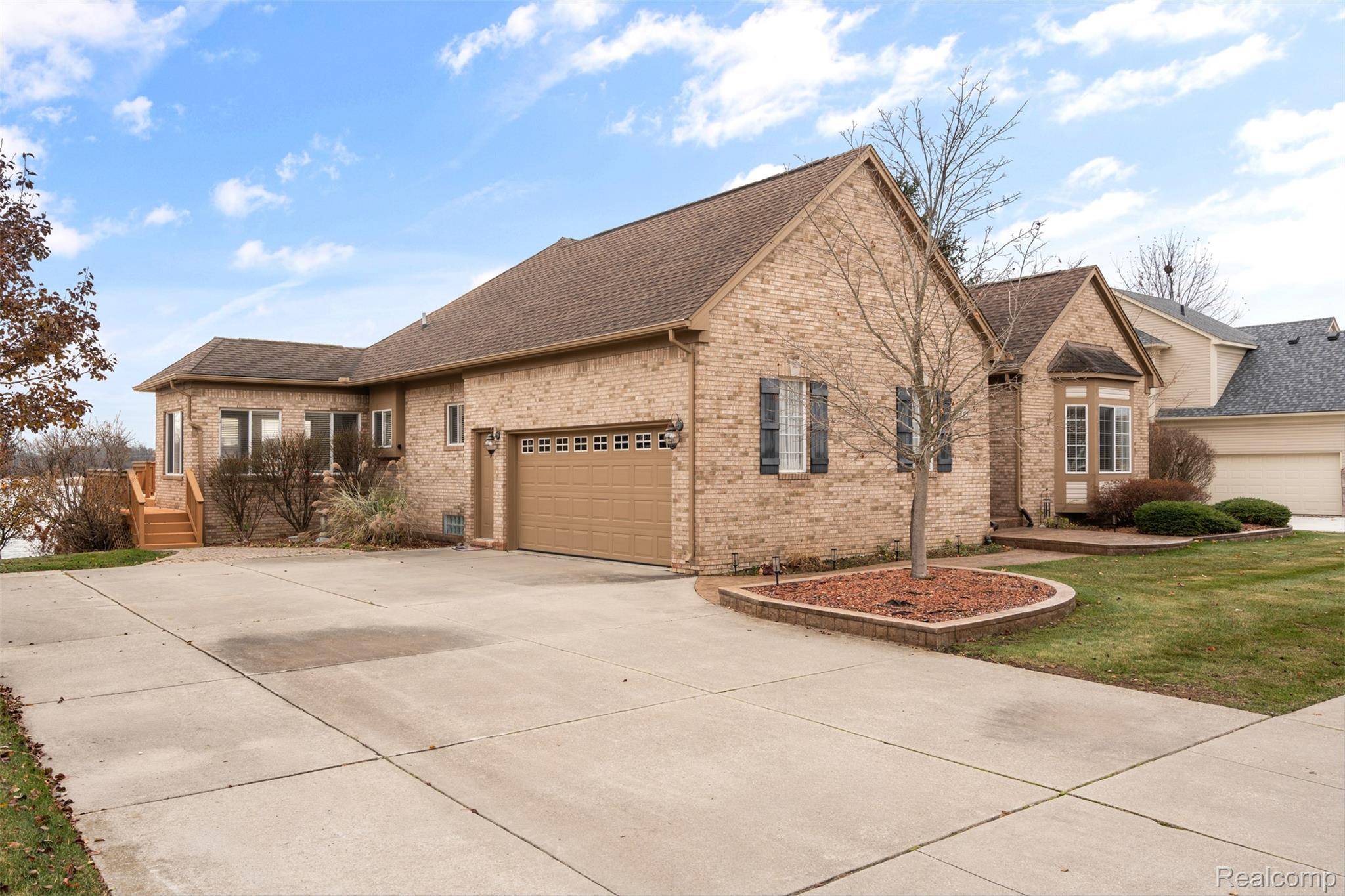 Oxford, MI 48371,791 W Bay Shore DR