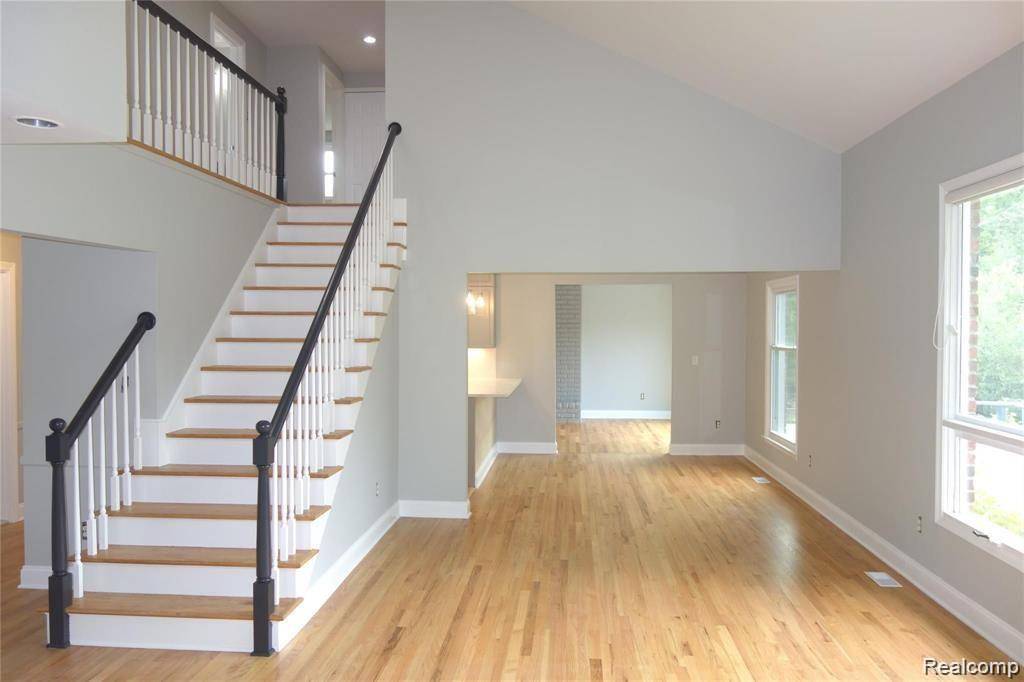 Bloomfield Hills, MI 48301,5814 RAVEN RD