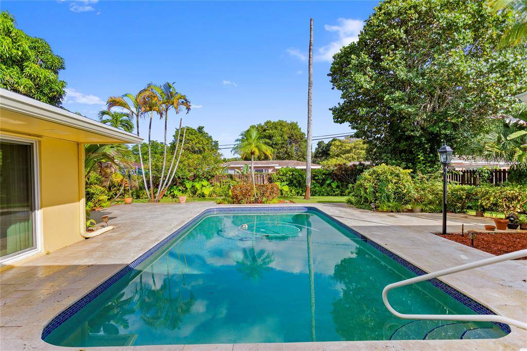 Plantation, FL 33317,820 Alamanda Ct