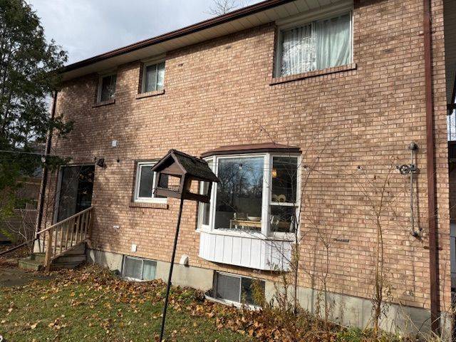 Mississauga, ON L5M 1S9,9 Ontario ST W