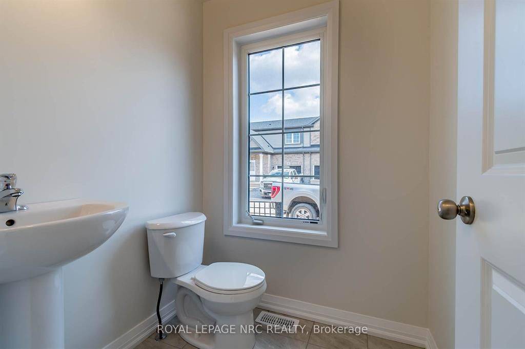 Fort Erie, ON L2A 1N1,397 Garrison RD #20