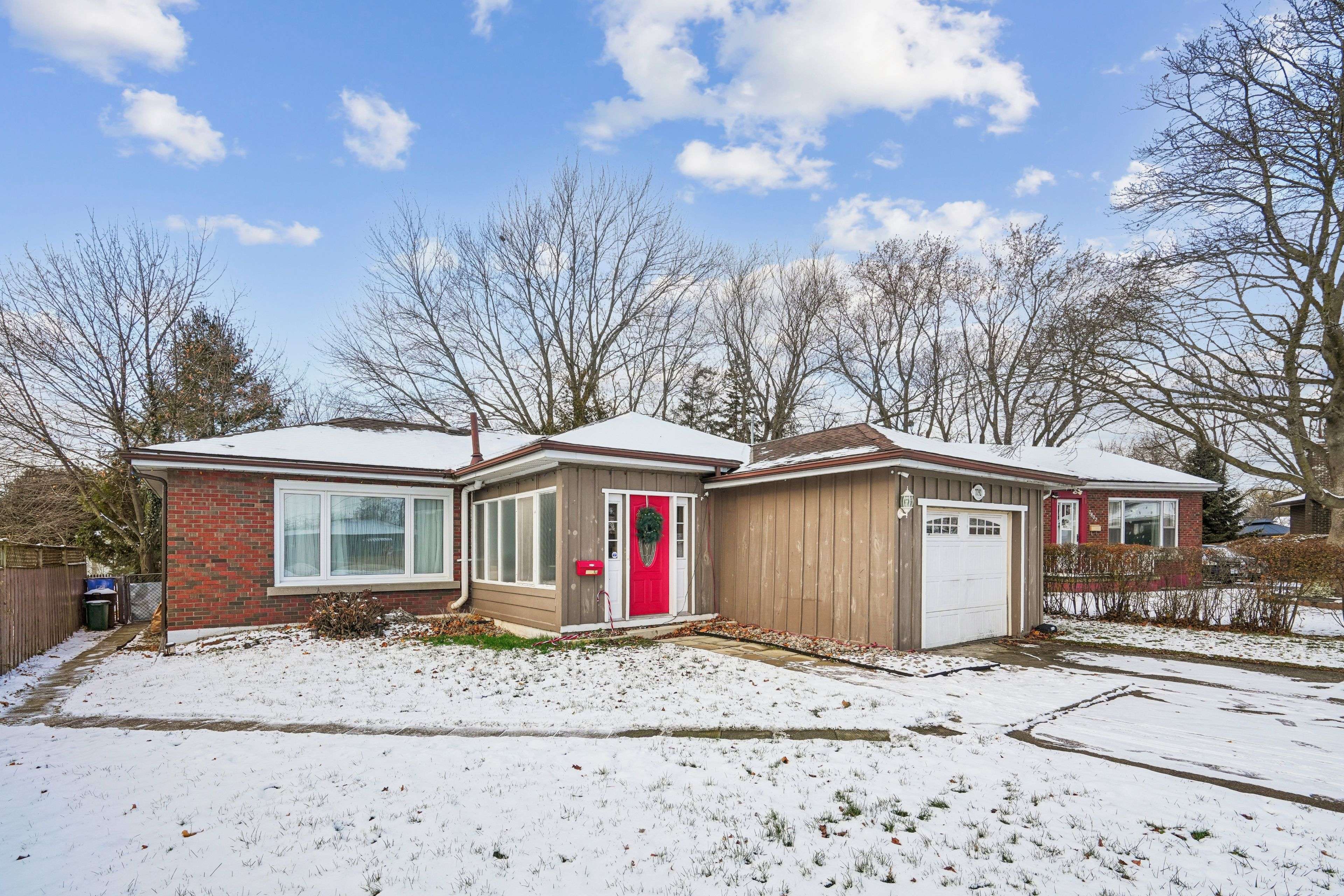 Niagara Falls, ON L2G 4S4,7792 Wilson CRES