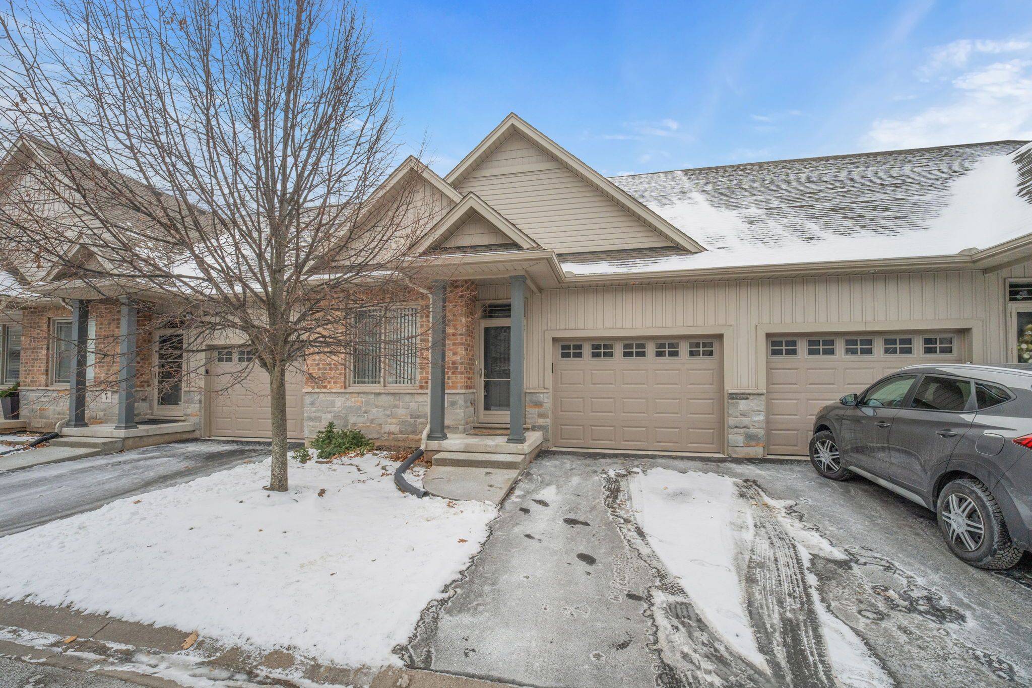 Niagara Falls, ON L2G 0G5,5490 Prince Edward AVE #8