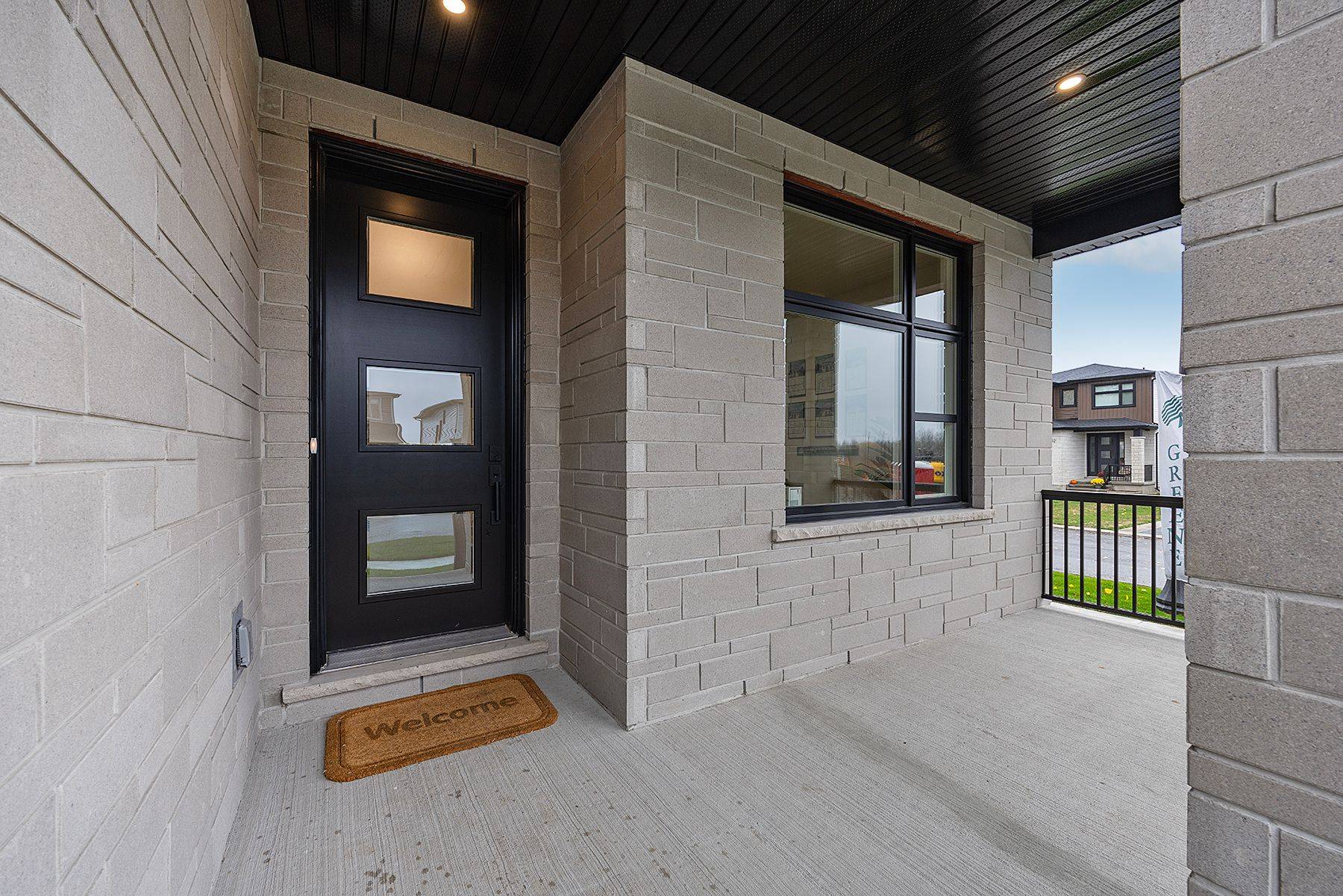 Kingston, ON K7P 0T3,1366 Woodfield CRES