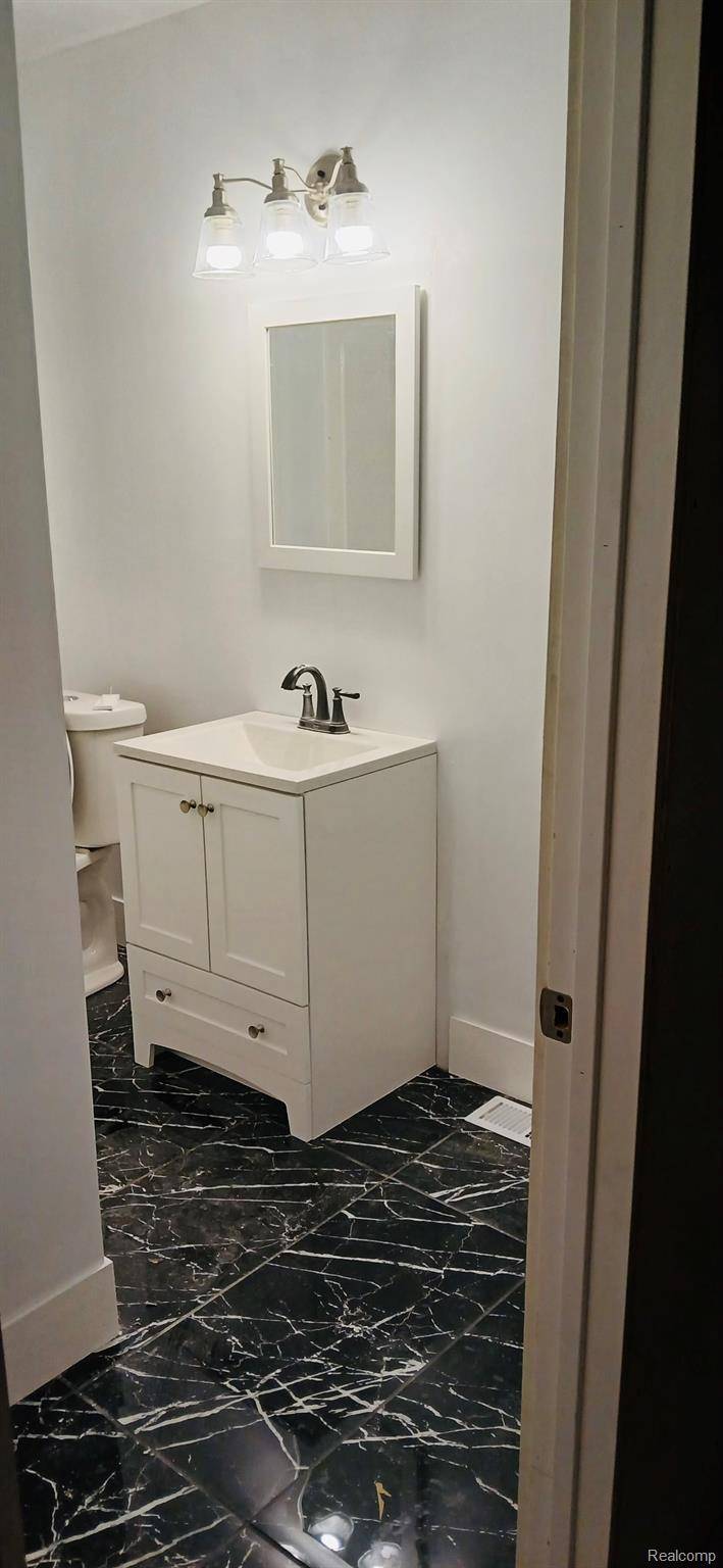 Detroit, MI 48206,3222 Richton ST