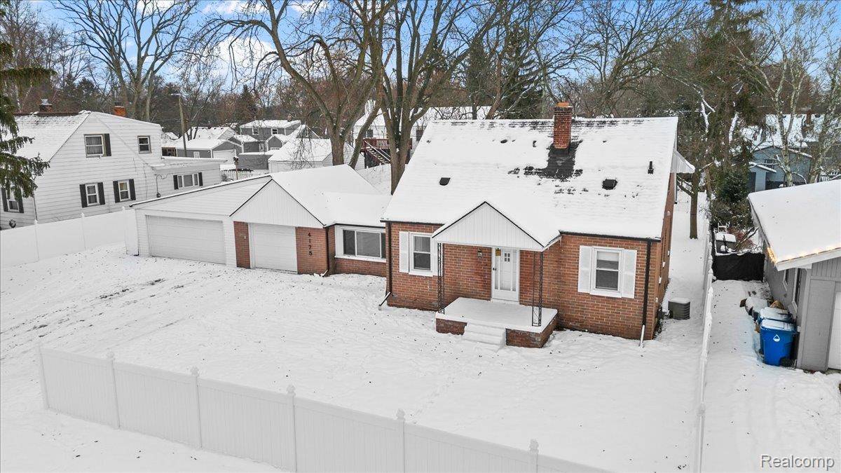 Waterford, MI 48328,4175 Motorway DR