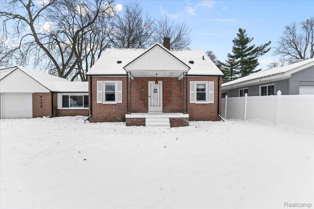 Waterford, MI 48328,4175 Motorway DR