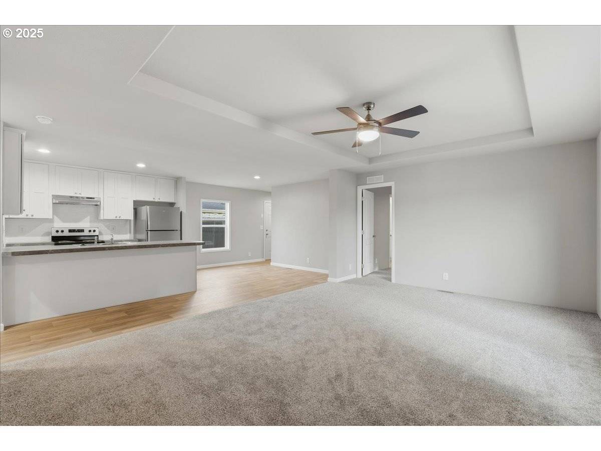 Aurora, OR 97002,20815 WALNUT ST