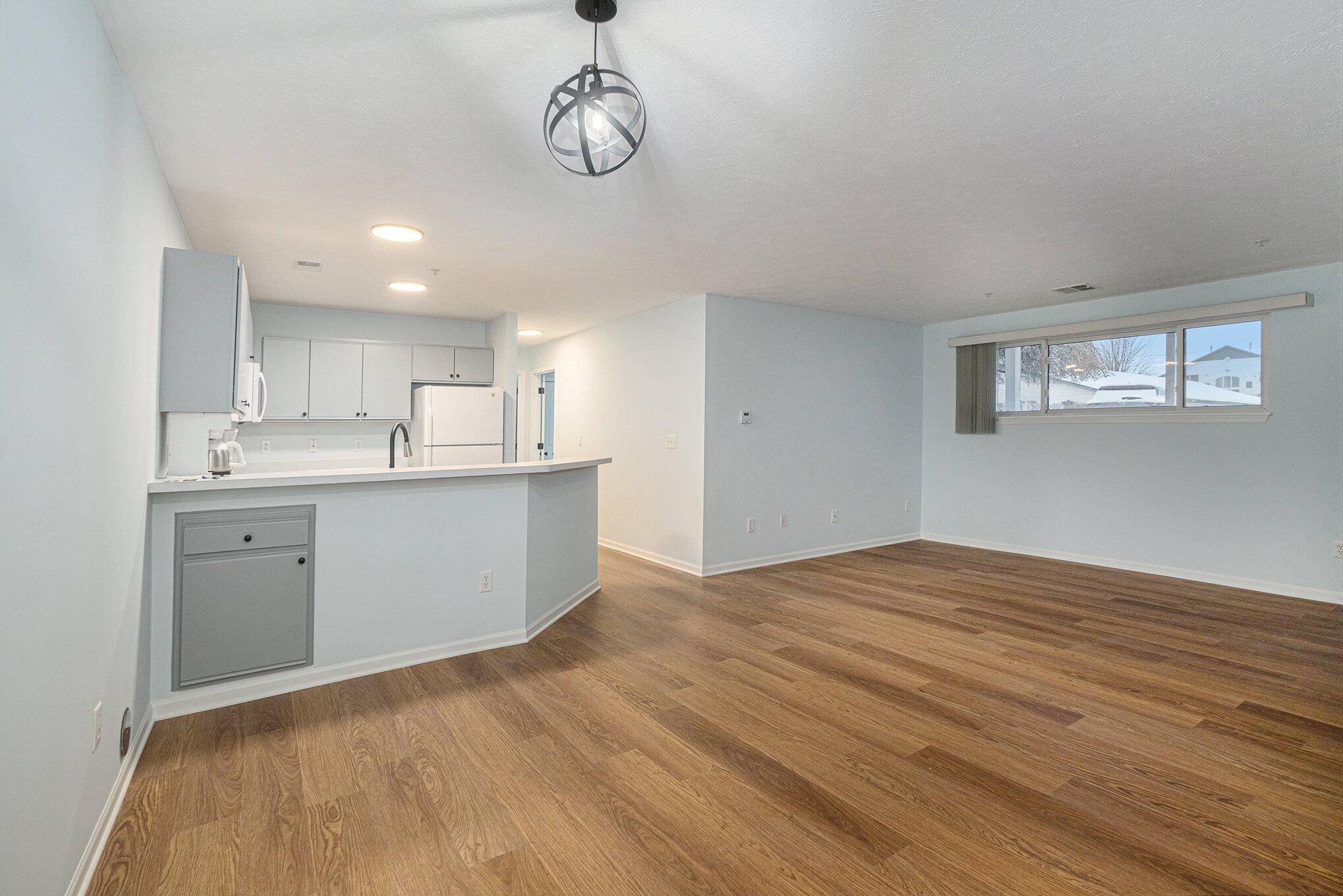 Norton Shores, MI 49444,5877 Crosswinds DR #14