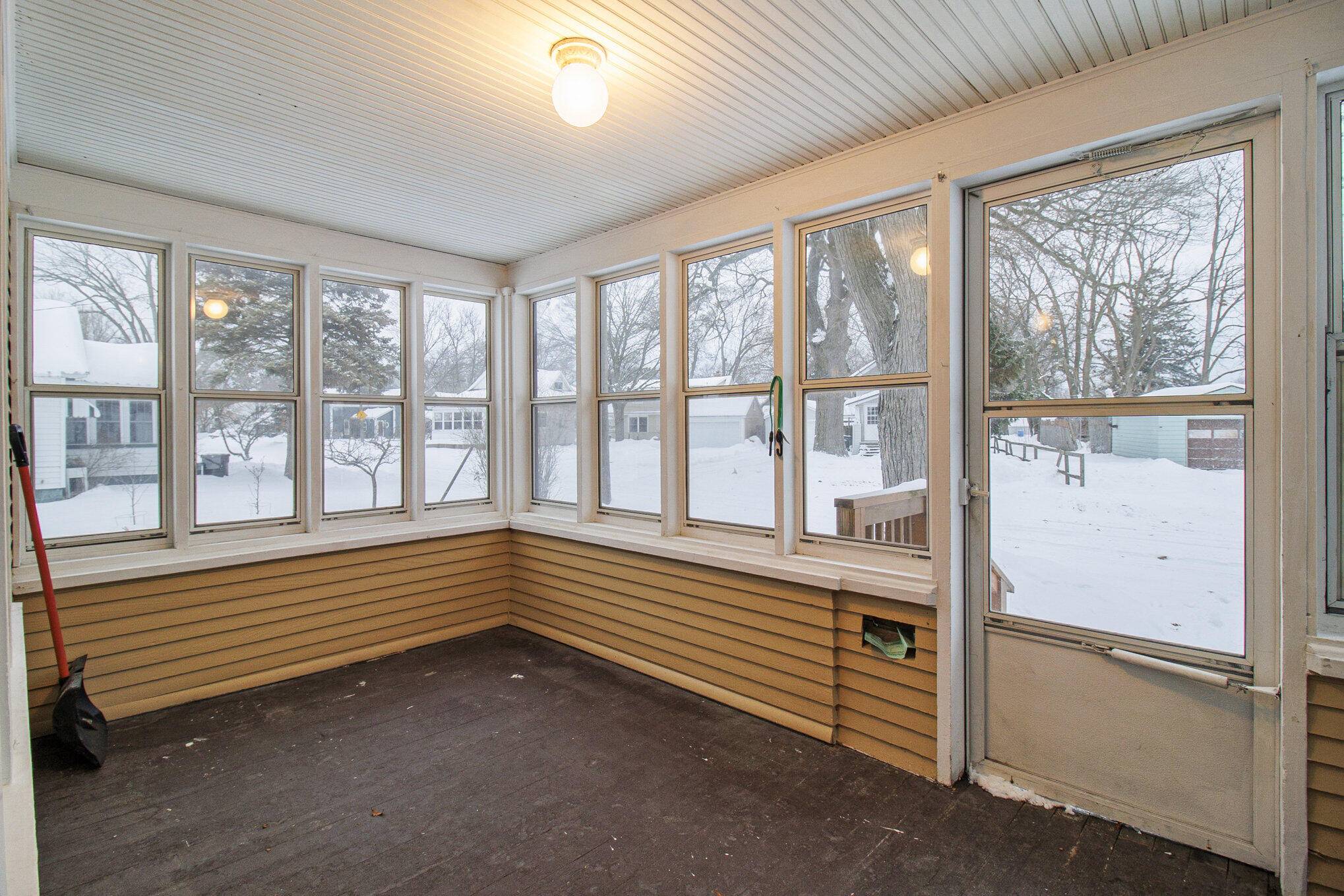 Muskegon, MI 49441,2214 Torrent ST