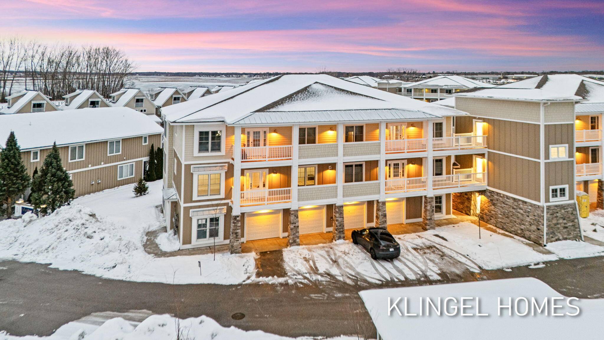 Spring Lake, MI 49456,930 W Savidge ST #2