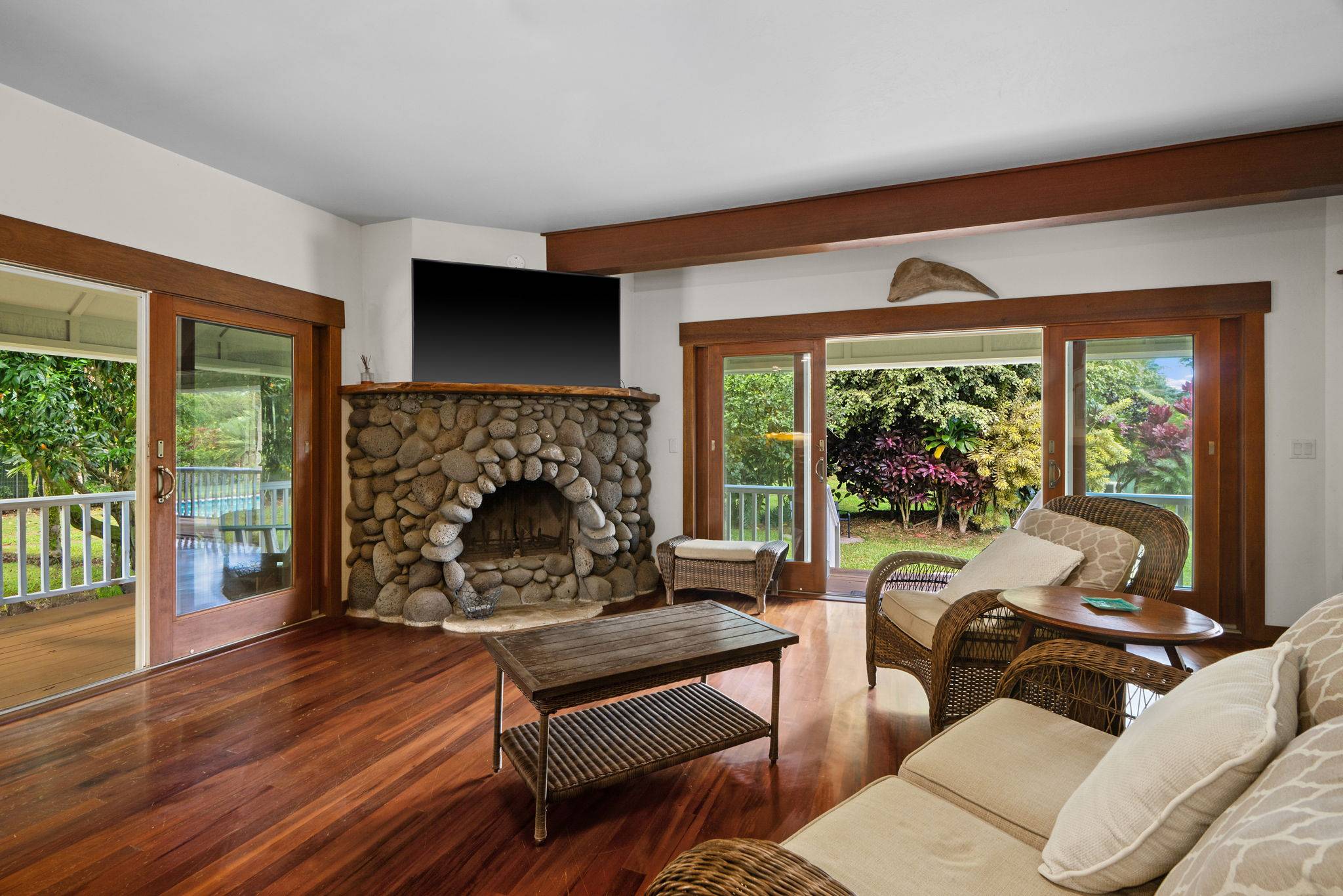 Kilauea, HI 96754,4855 WAIAKALUA ST