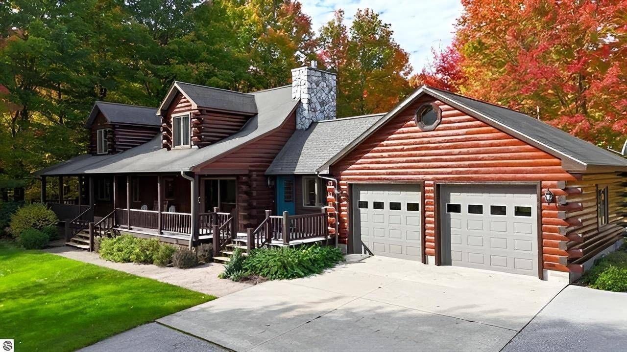 7277 Lautner RD, Acme Twp, MI 49690