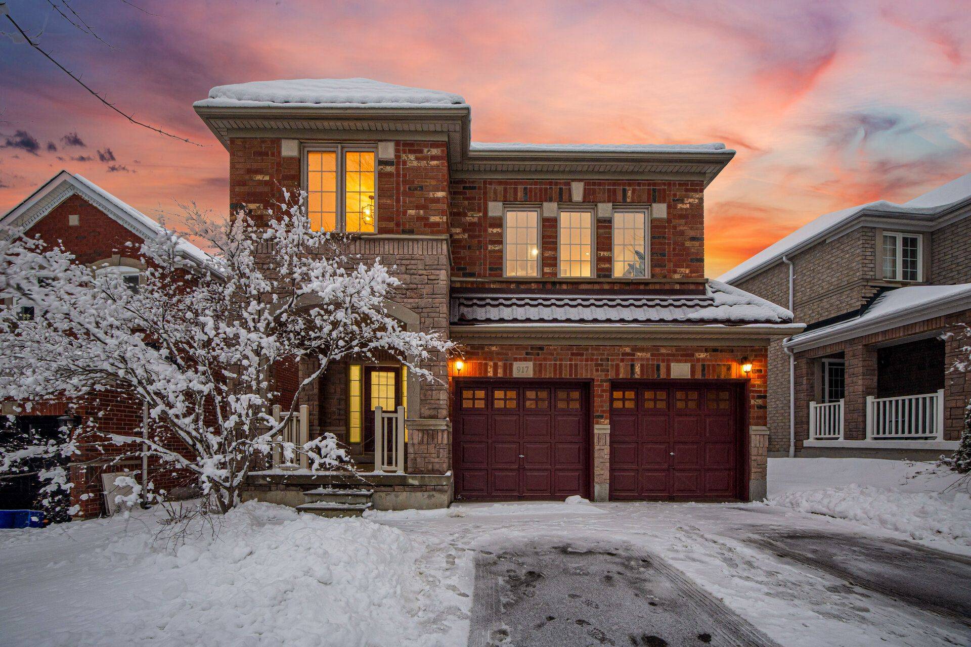 Newmarket, ON L3X 2Y8,917 Joe Persechini DR