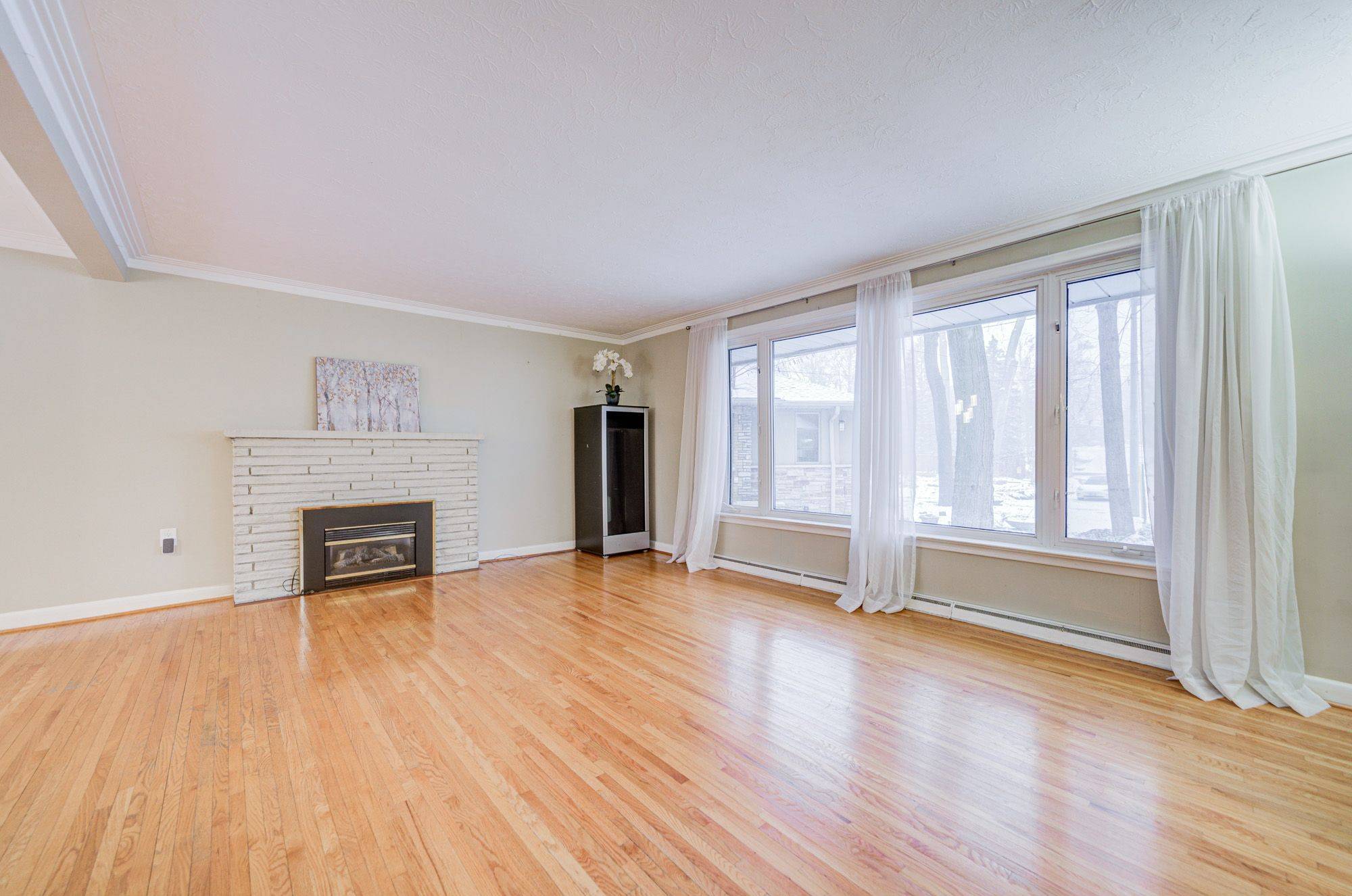Mississauga, ON L5C 1J7,1445 Ryan PL