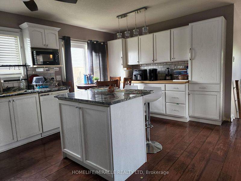 London East, ON N5V 4Y1,1859 Marconi BLVD