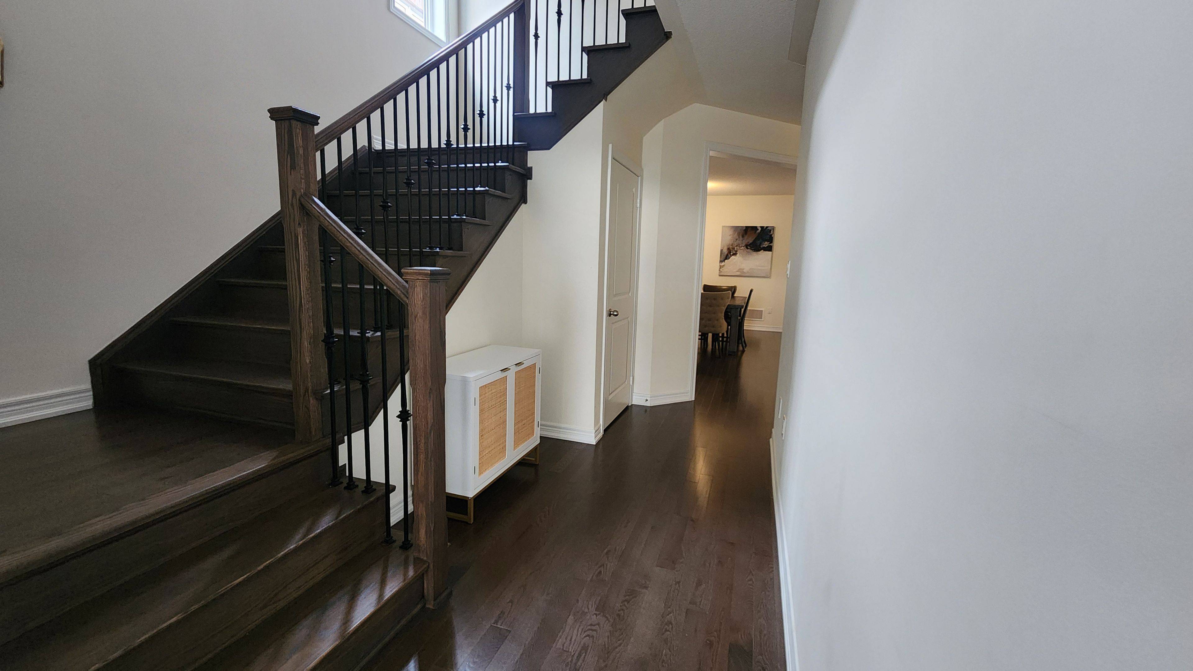 Shelburne, ON L9V 3Y4,112 Limestone LN