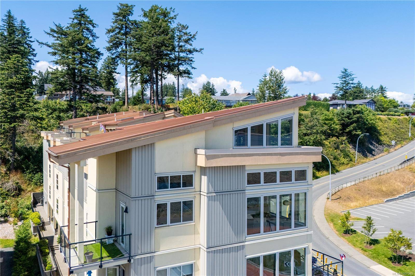 Campbell River, BC V9W 1B7,1392 Island Hwy S #401