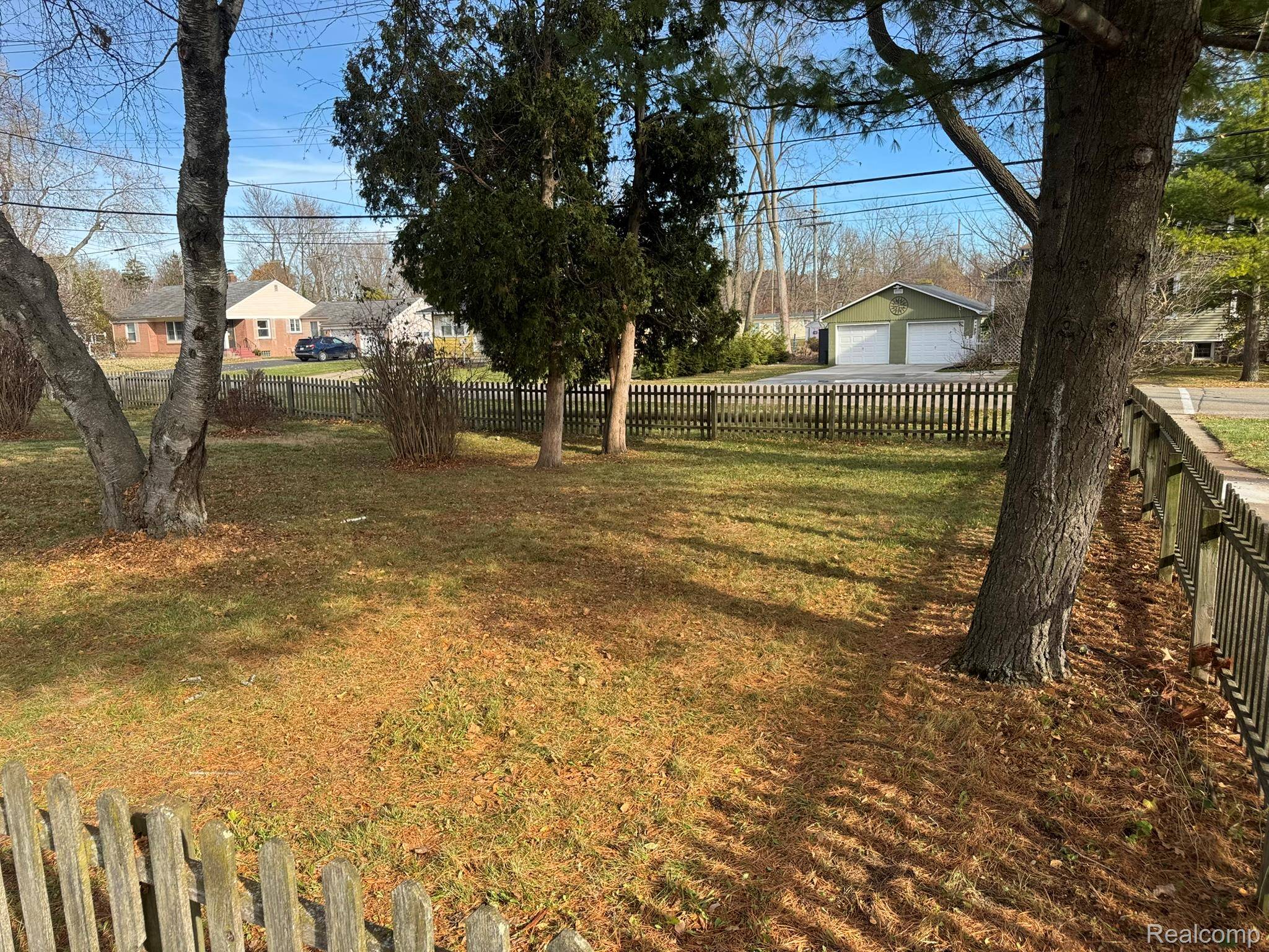 Lake Orion, MI 48362,229 E Jackson ST