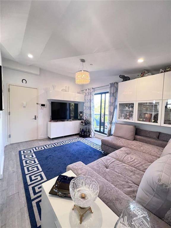 Brooklyn, NY 11235,2820 Avenue Z #3A