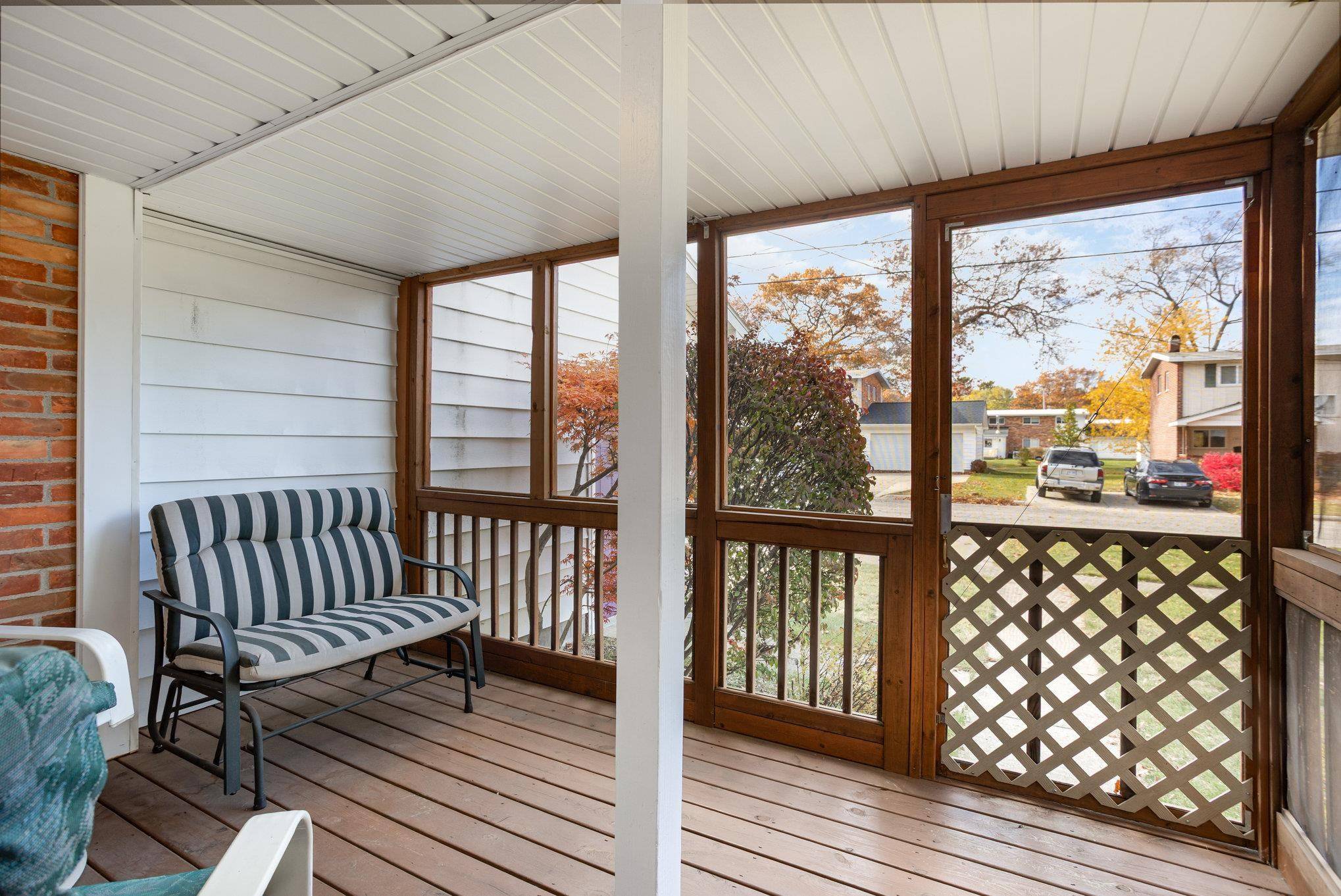 Oscoda, MI 48750,9515 Montana ST