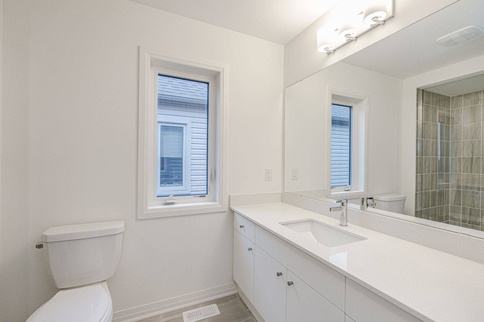 Barrie, ON L9J 0K4,55 Sagewood AVE