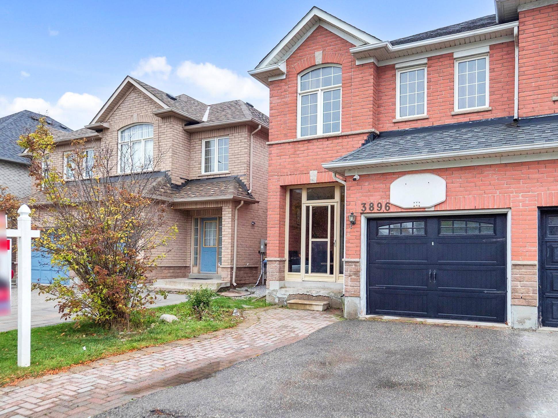 Mississauga, ON L5M 6N8,3896 Lacman TRL