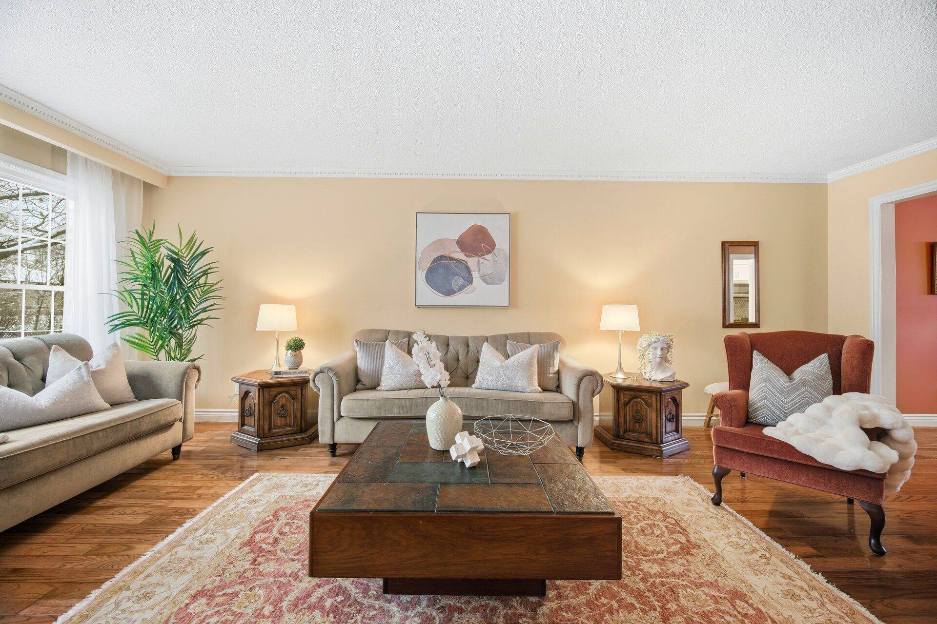 Mississauga, ON L5C 2A9,3353 Carillion AVE