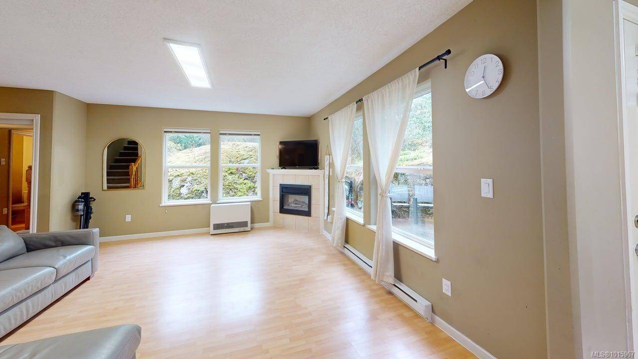 View Royal, BC V9B 6L7,95 Talcott Rd #10