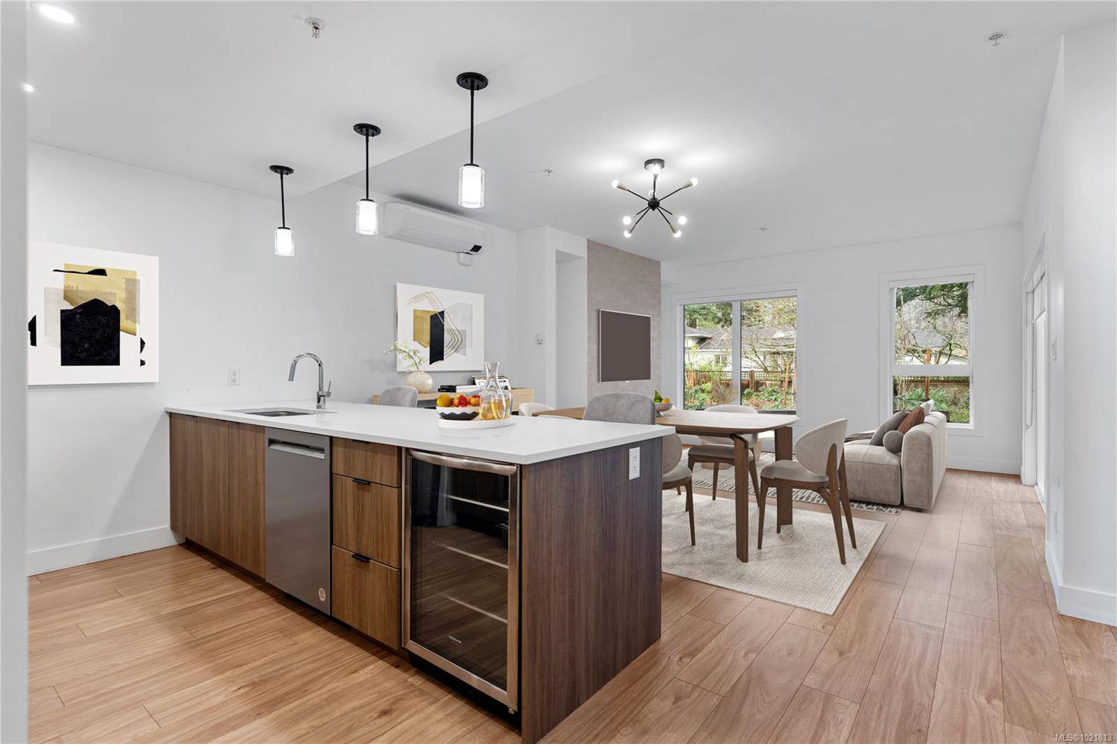 Colwood, BC V9B 1X7,2330 Sooke Rd #8