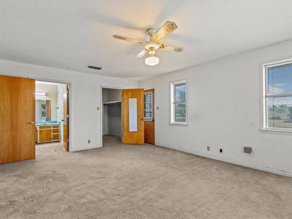 Bowie, TX 76230,3433 Highway 81 N