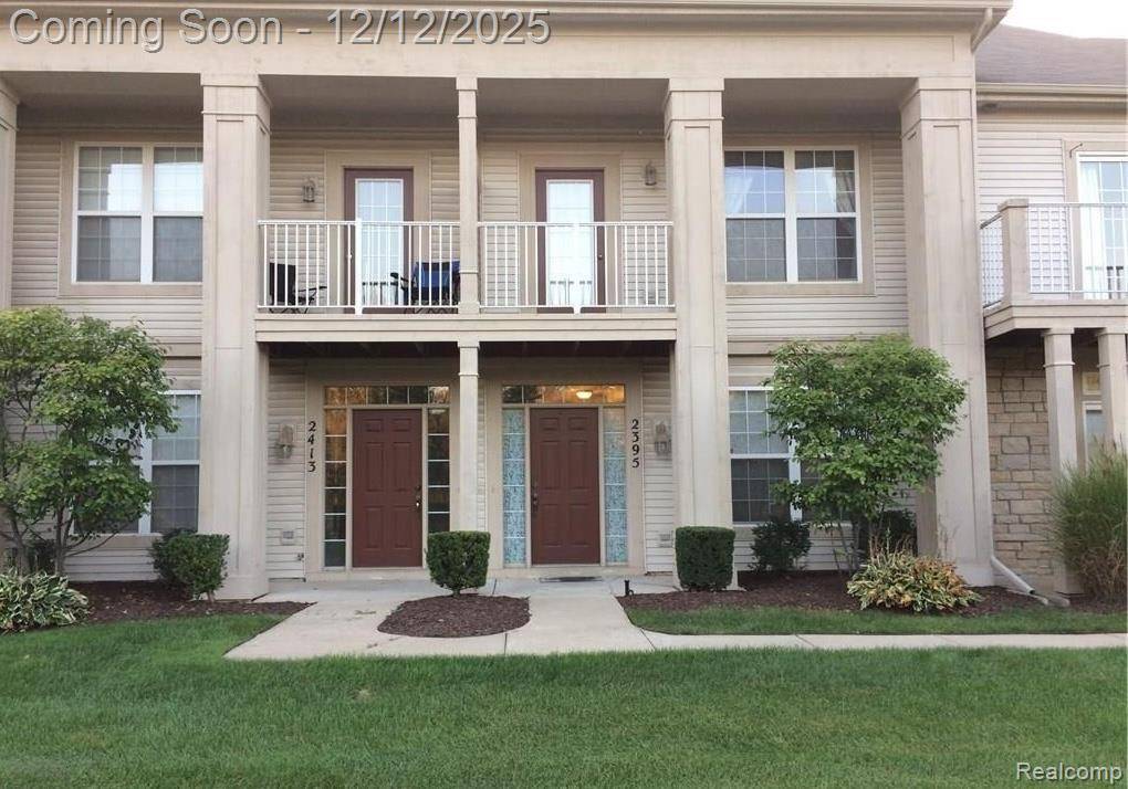 Canton, MI 48188,2395 Knollwood DR