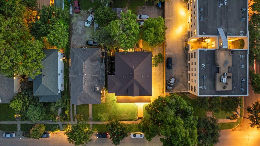 Dallas, TX 75208,1230 Kings Highway