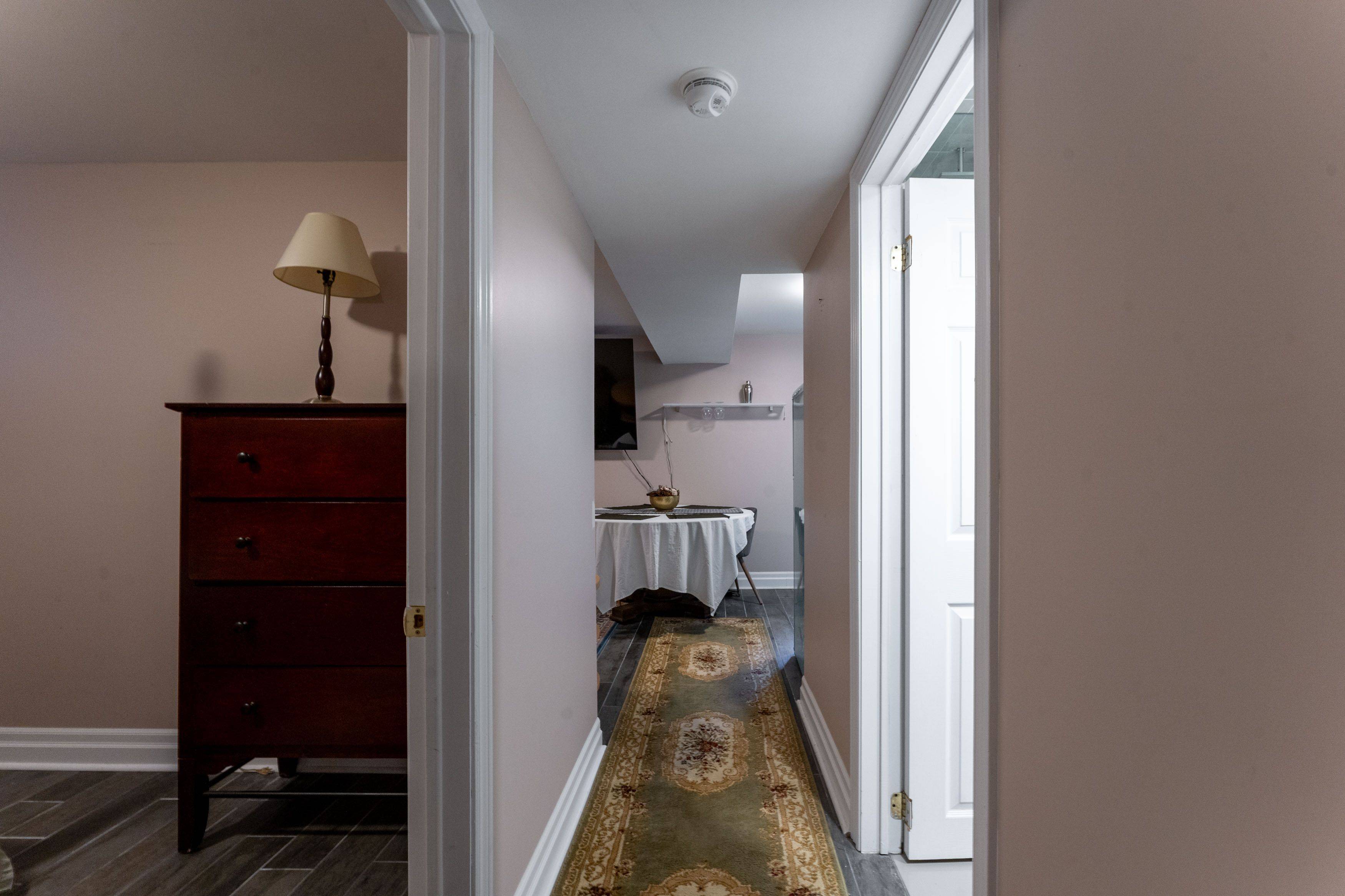 Toronto E03, ON M4C 2R8,180 Holborne AVE