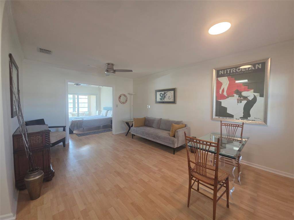 Lighthouse Point, FL 33064,2131 NE 42nd Ct #208E