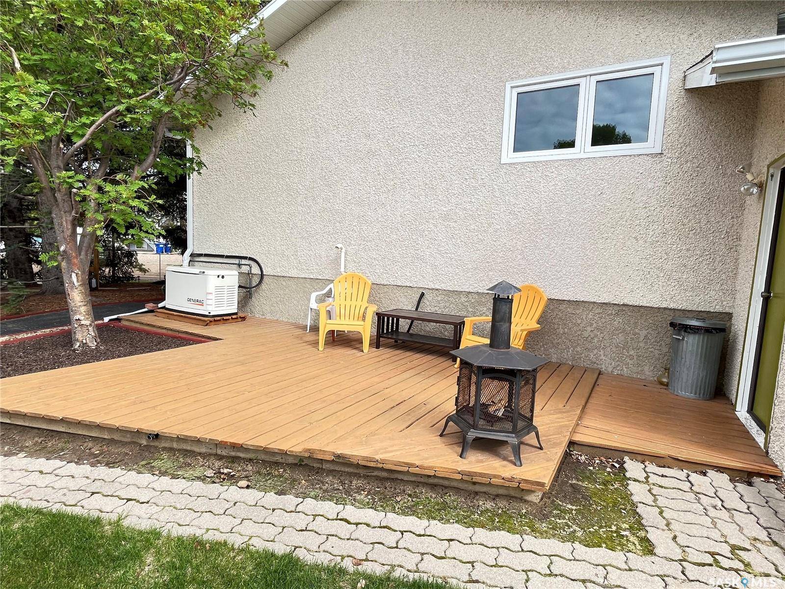 Maple Creek, SK S0N 1N0,12 Chinook PLACE