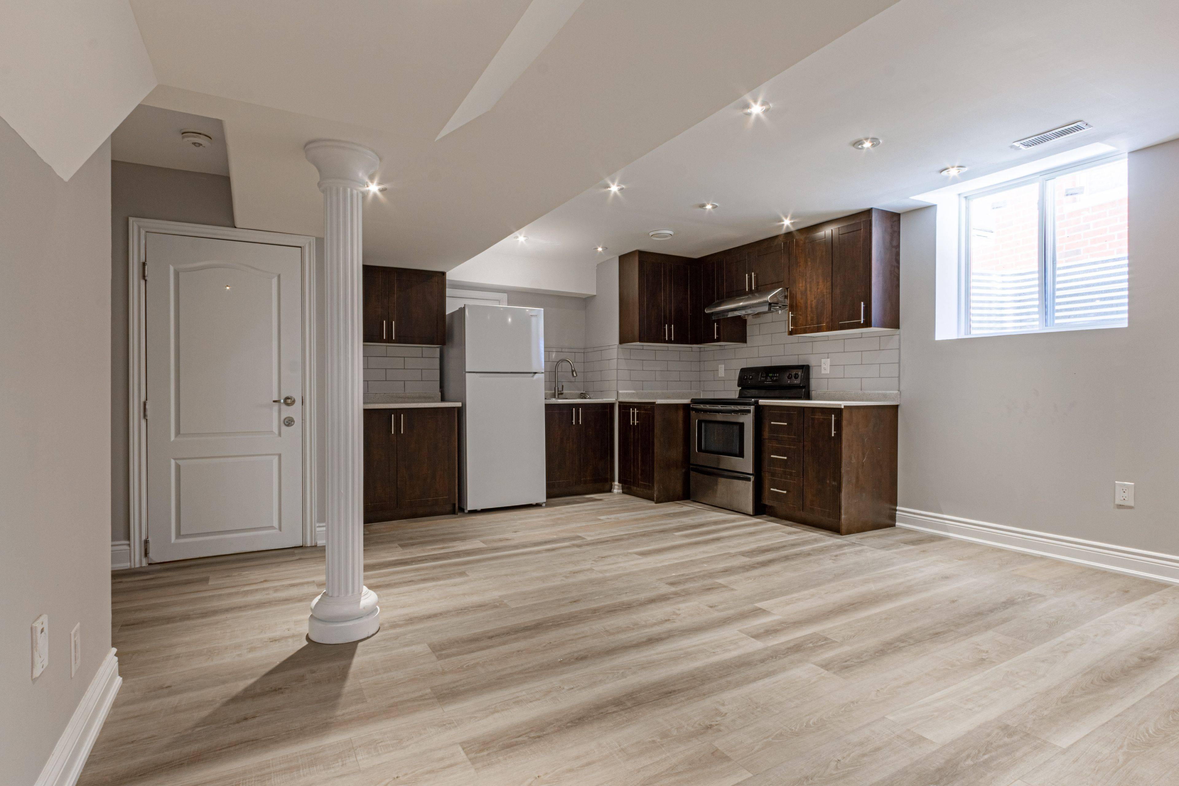 Mississauga, ON L5M 8B7,5118 Misty Pine CRES #Lower