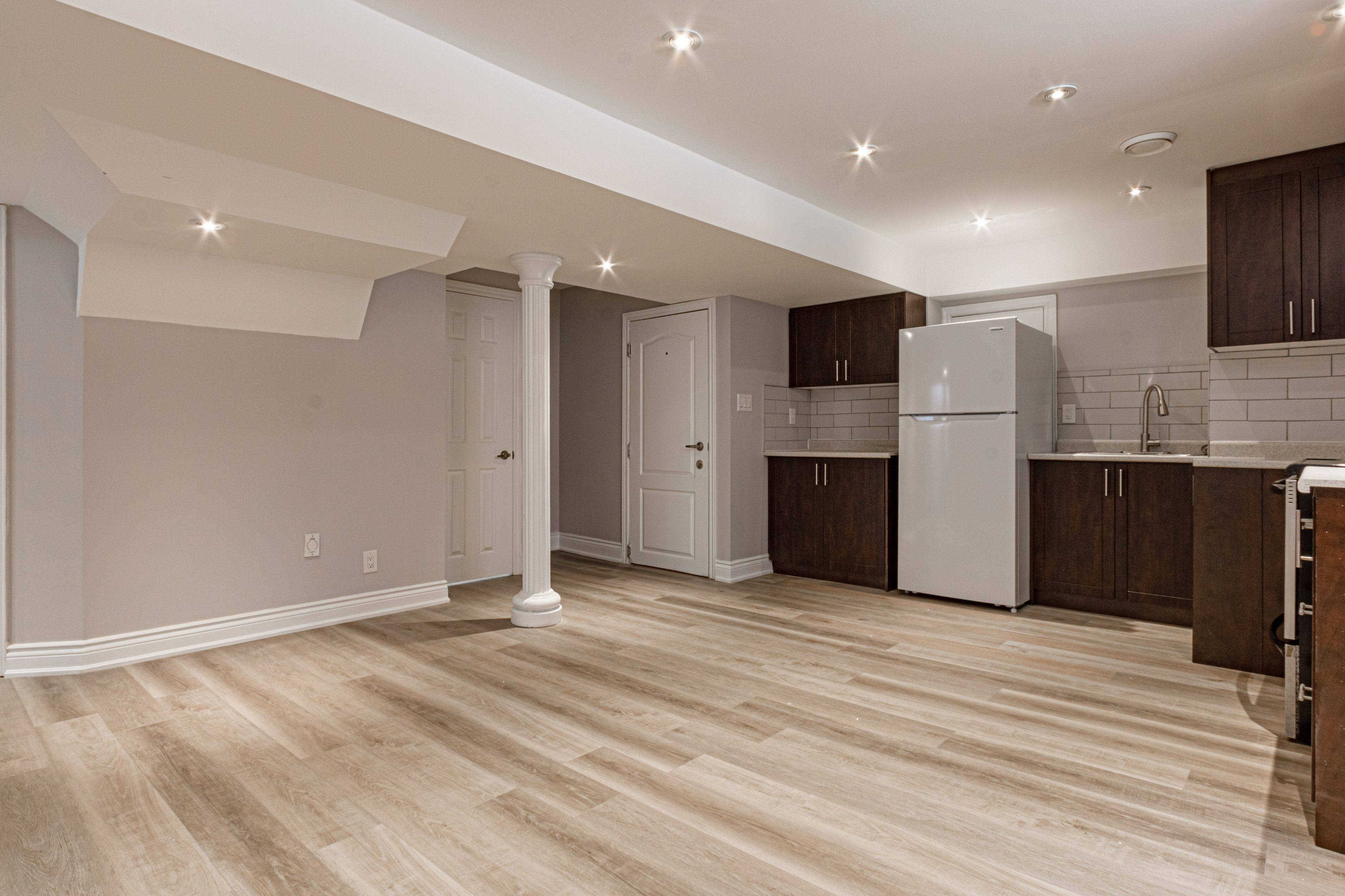 Mississauga, ON L5M 8B7,5118 Misty Pine CRES #Lower