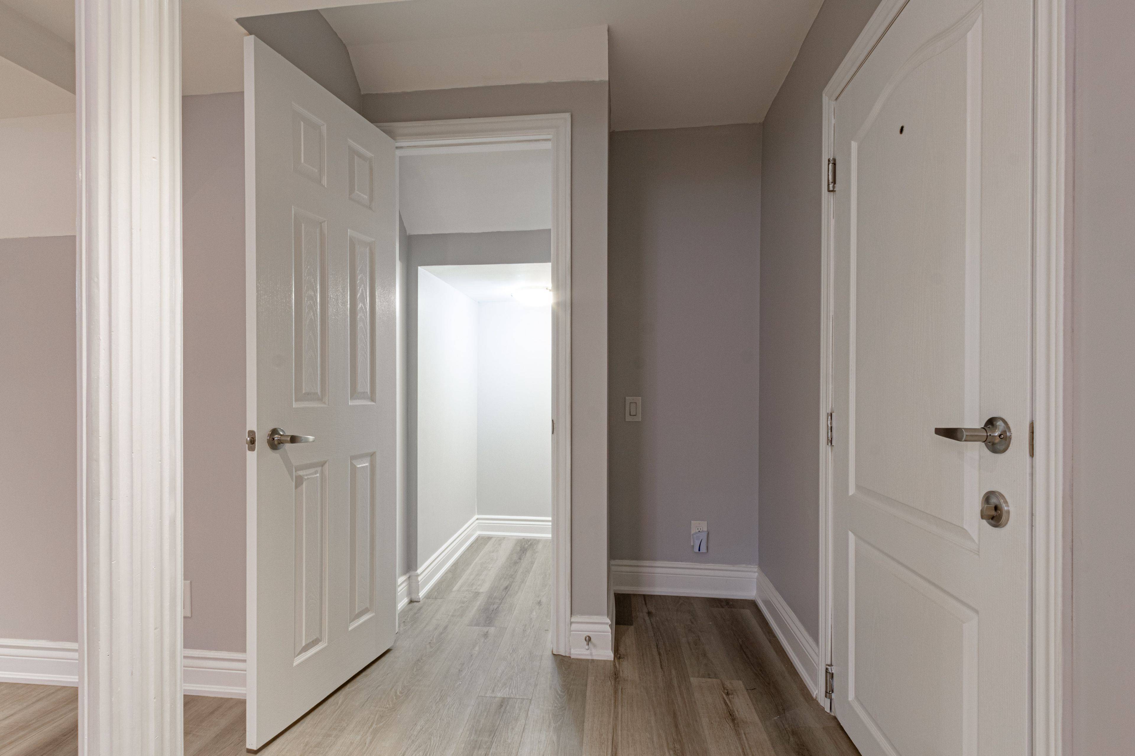 Mississauga, ON L5M 8B7,5118 Misty Pine CRES #Lower