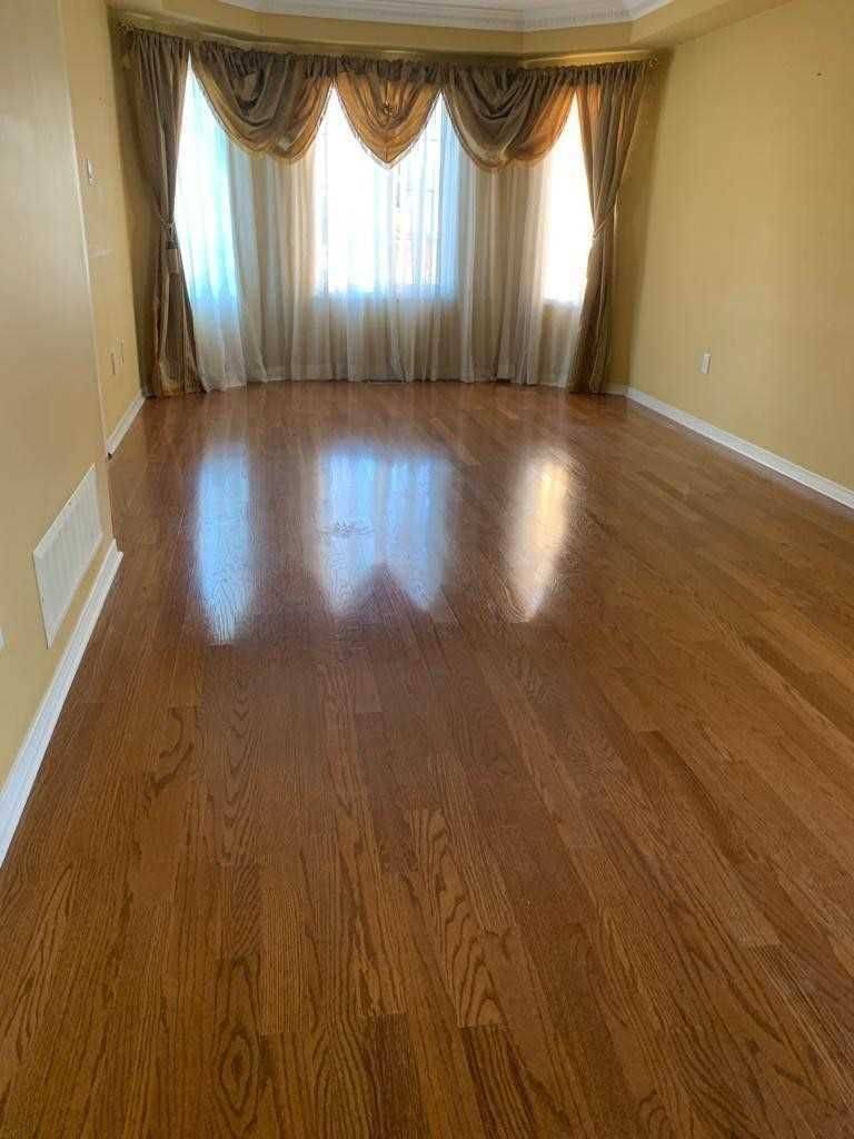 Mississauga, ON L5M 6E6,2419 Bankside DR #Upper