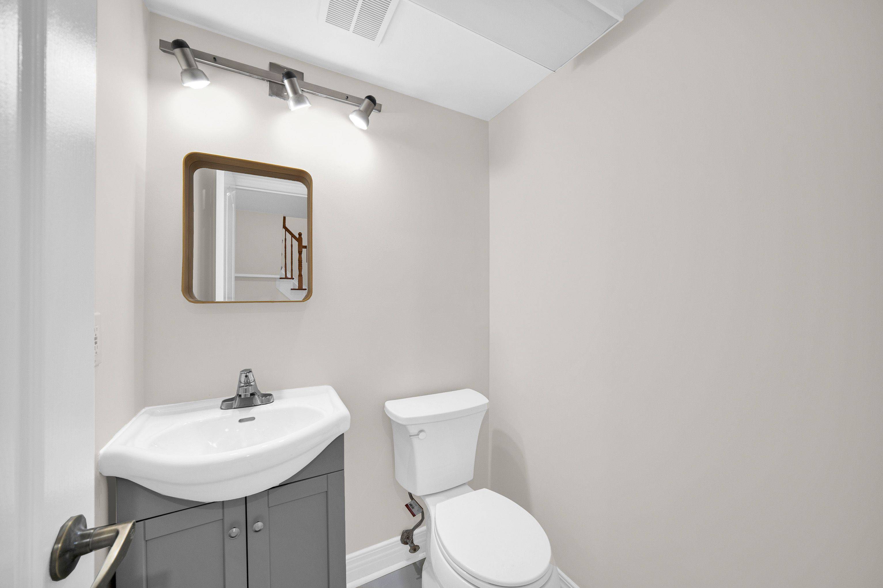 South Of Baseline To Knoxdale, ON K2G 6B9,29 Hemmingwood WAY