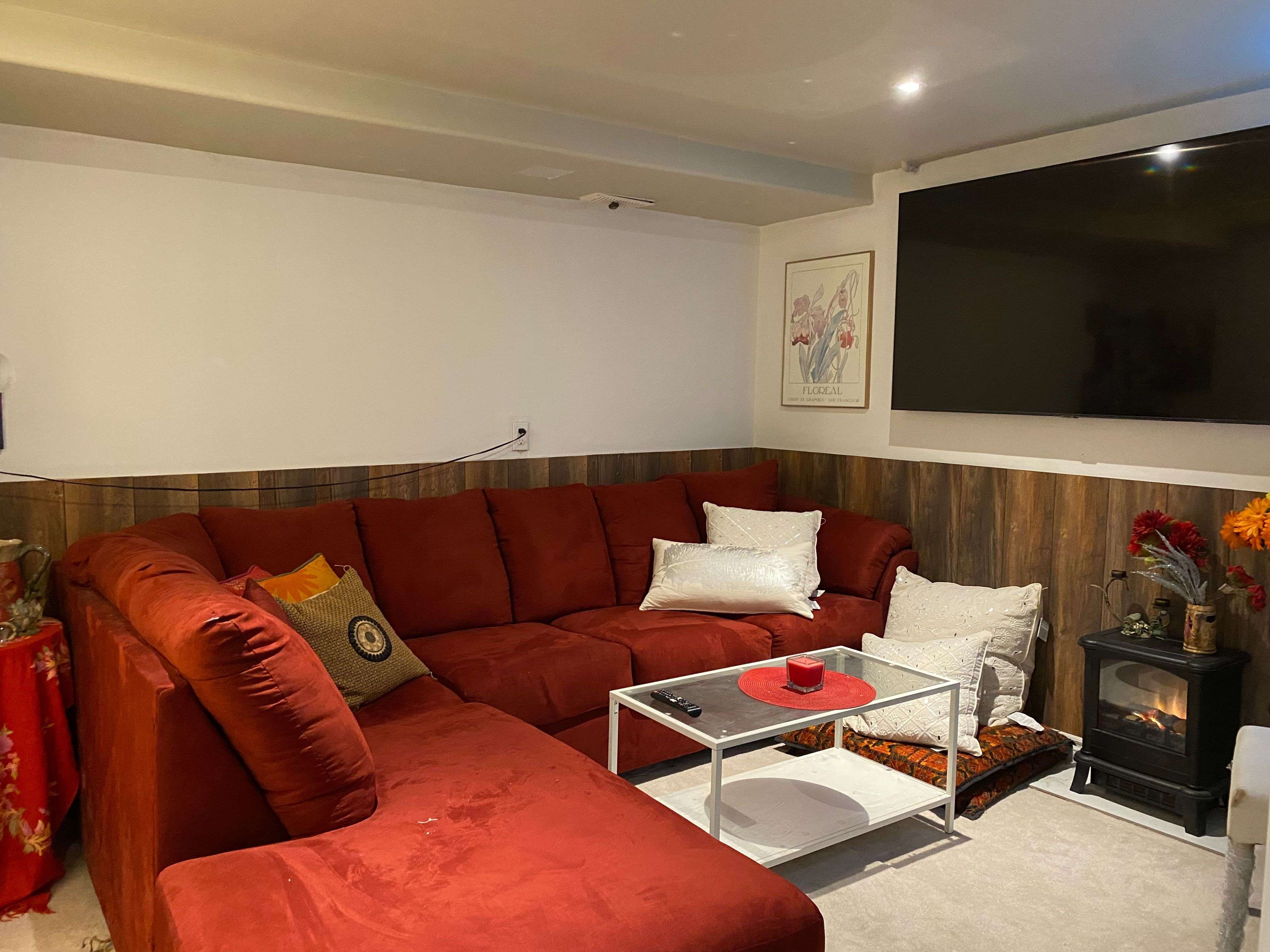 Niagara Falls, ON L2G 3B2,5966 Frontenac ST