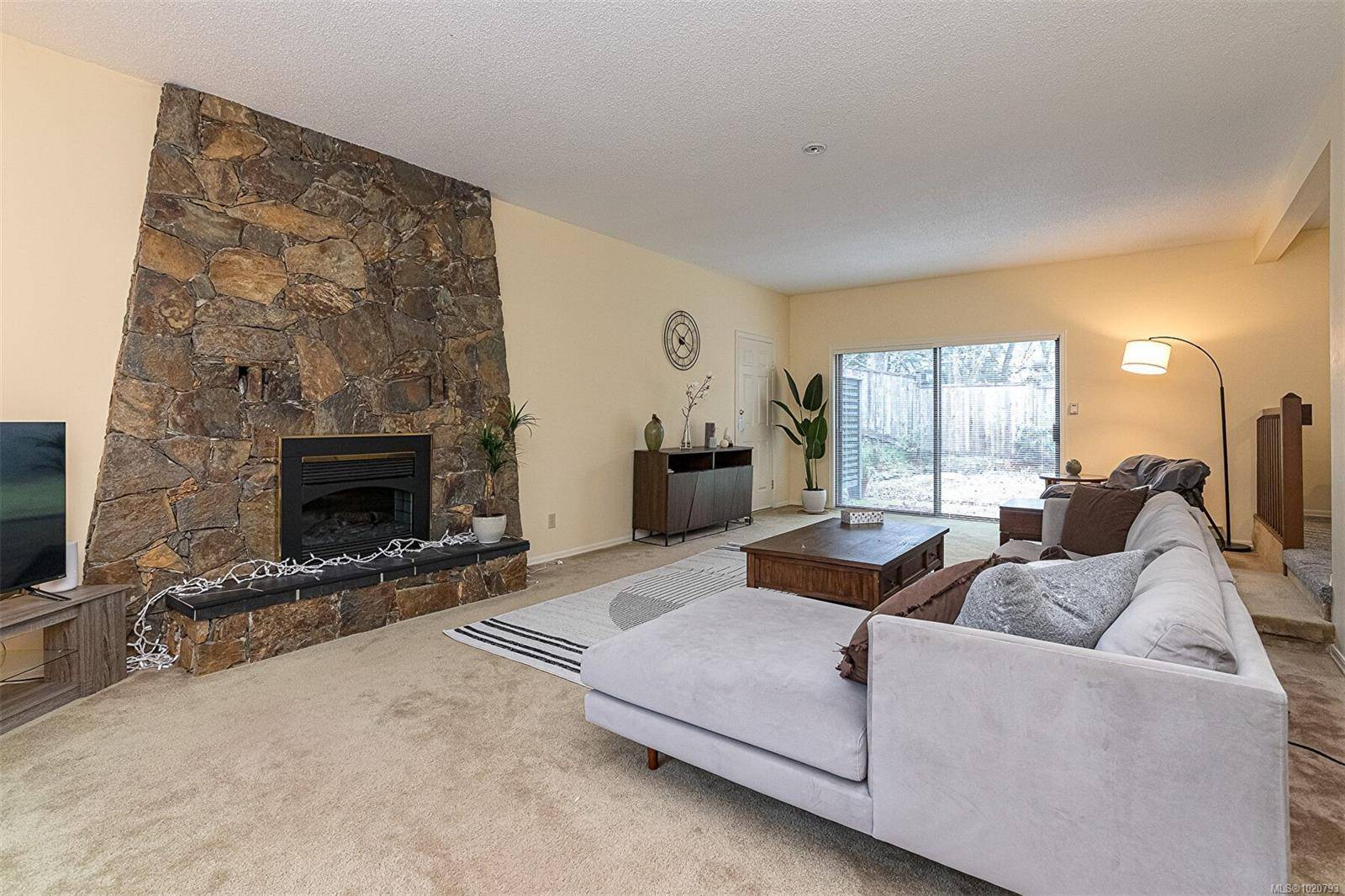 Saanich, BC V8N 5Y9,1509 Lynnfield Pl